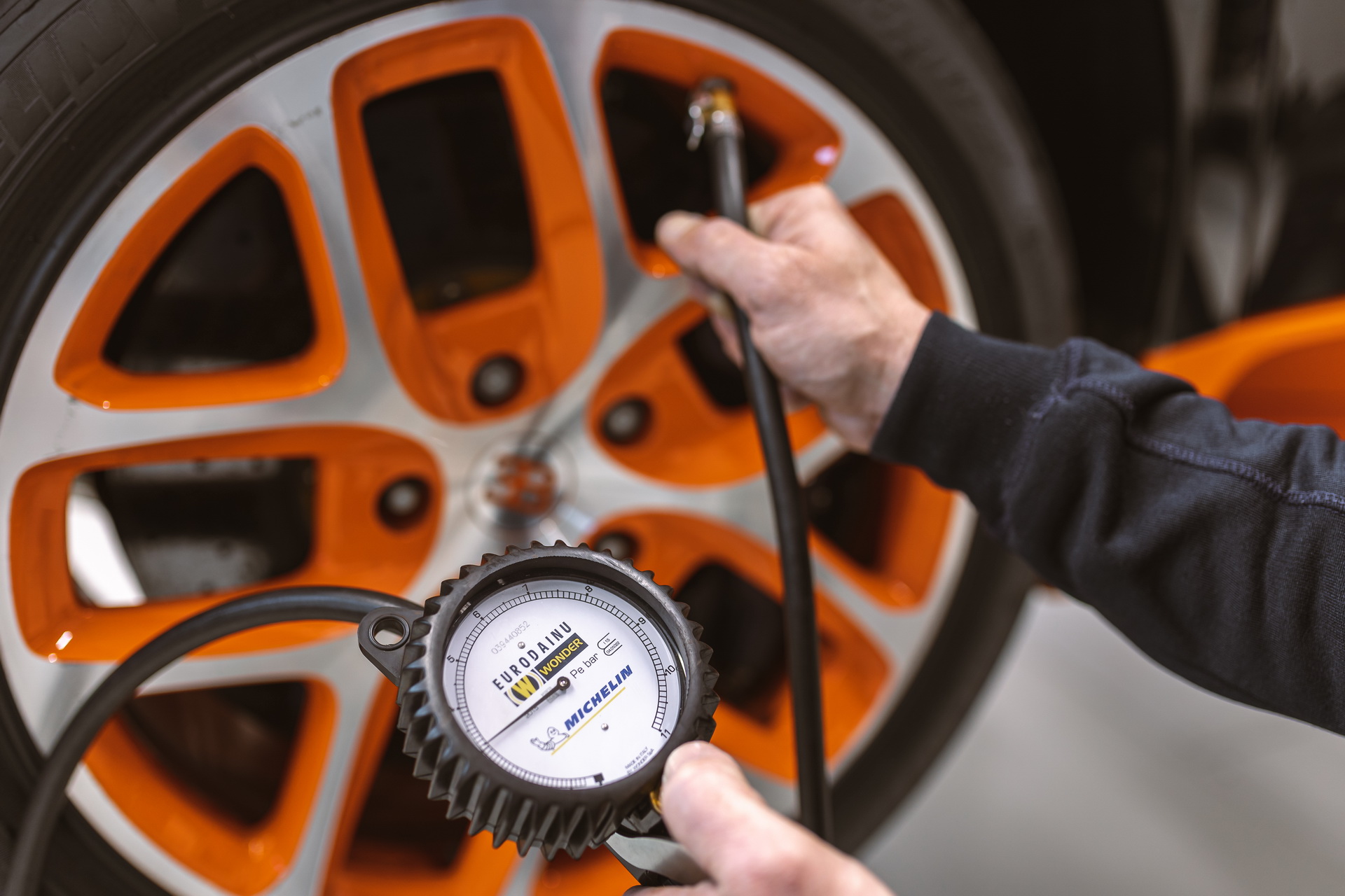 Bugatti Launches New Global Service Program For The Veyron And Chiron