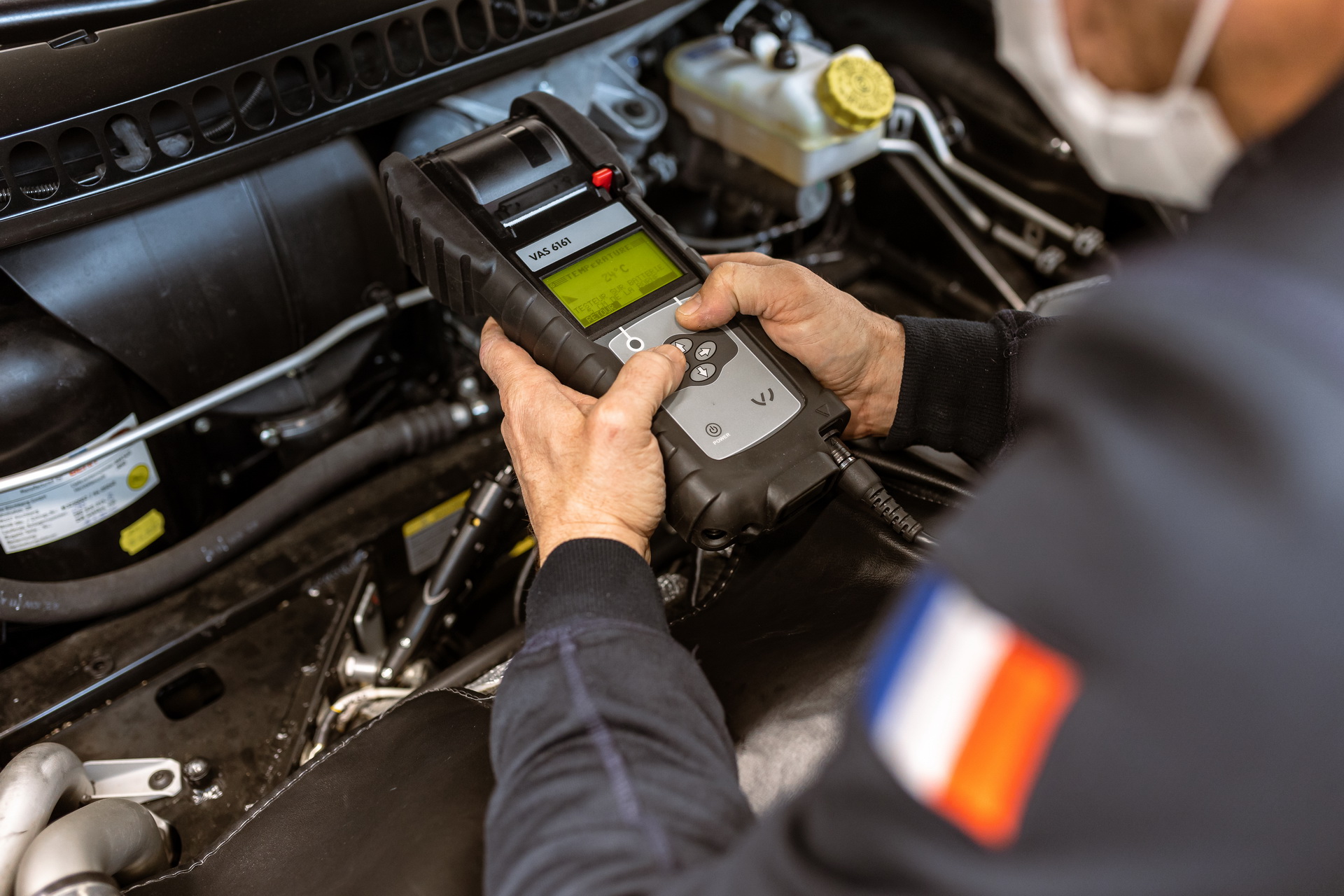 Bugatti Launches New Global Service Program For The Veyron And Chiron