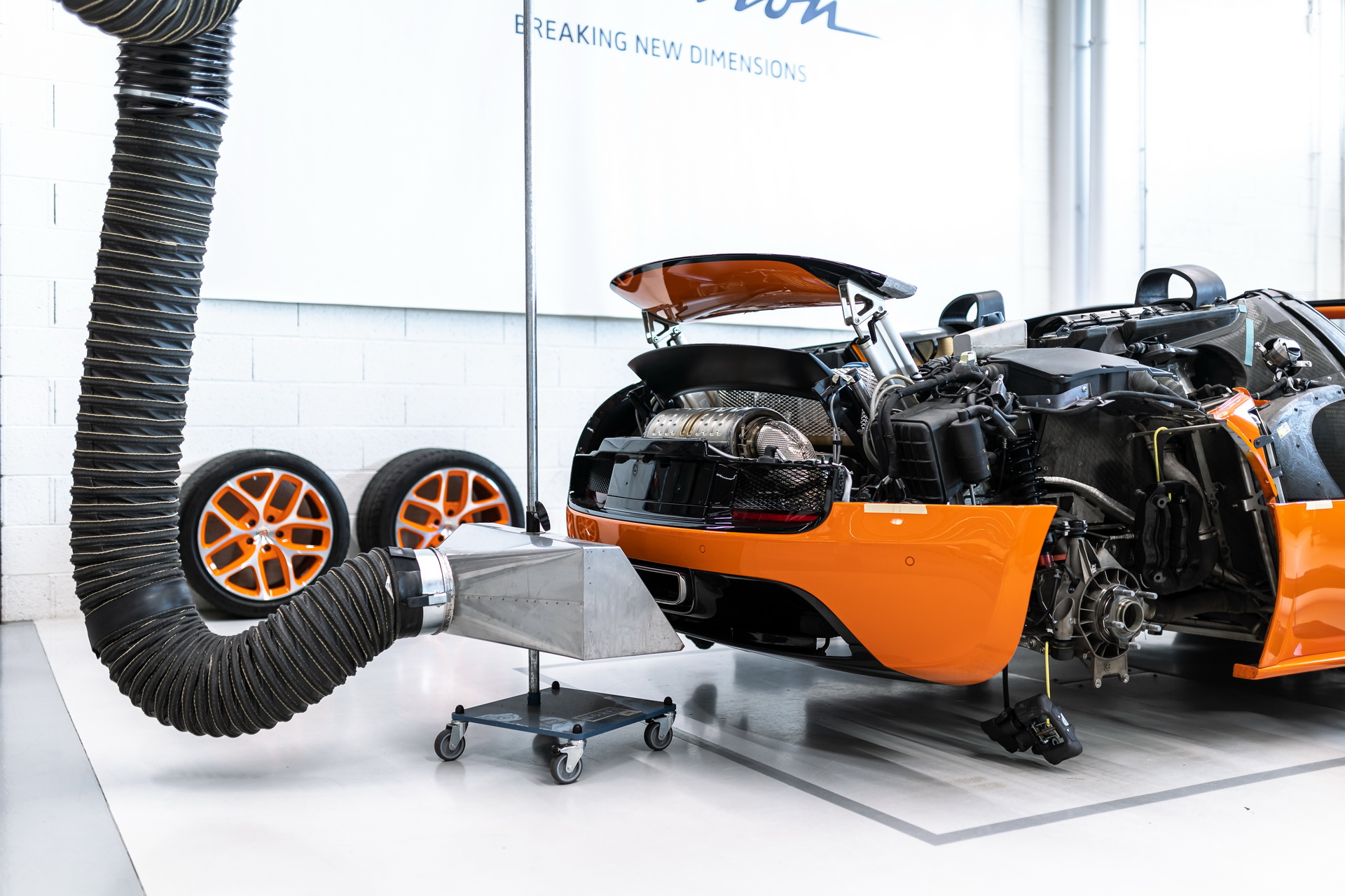 Bugatti Launches New Global Service Program For The Veyron And Chiron