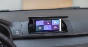 this-is-how-dacia-turns-your-smartphone-into-an-integrated-infotainment
