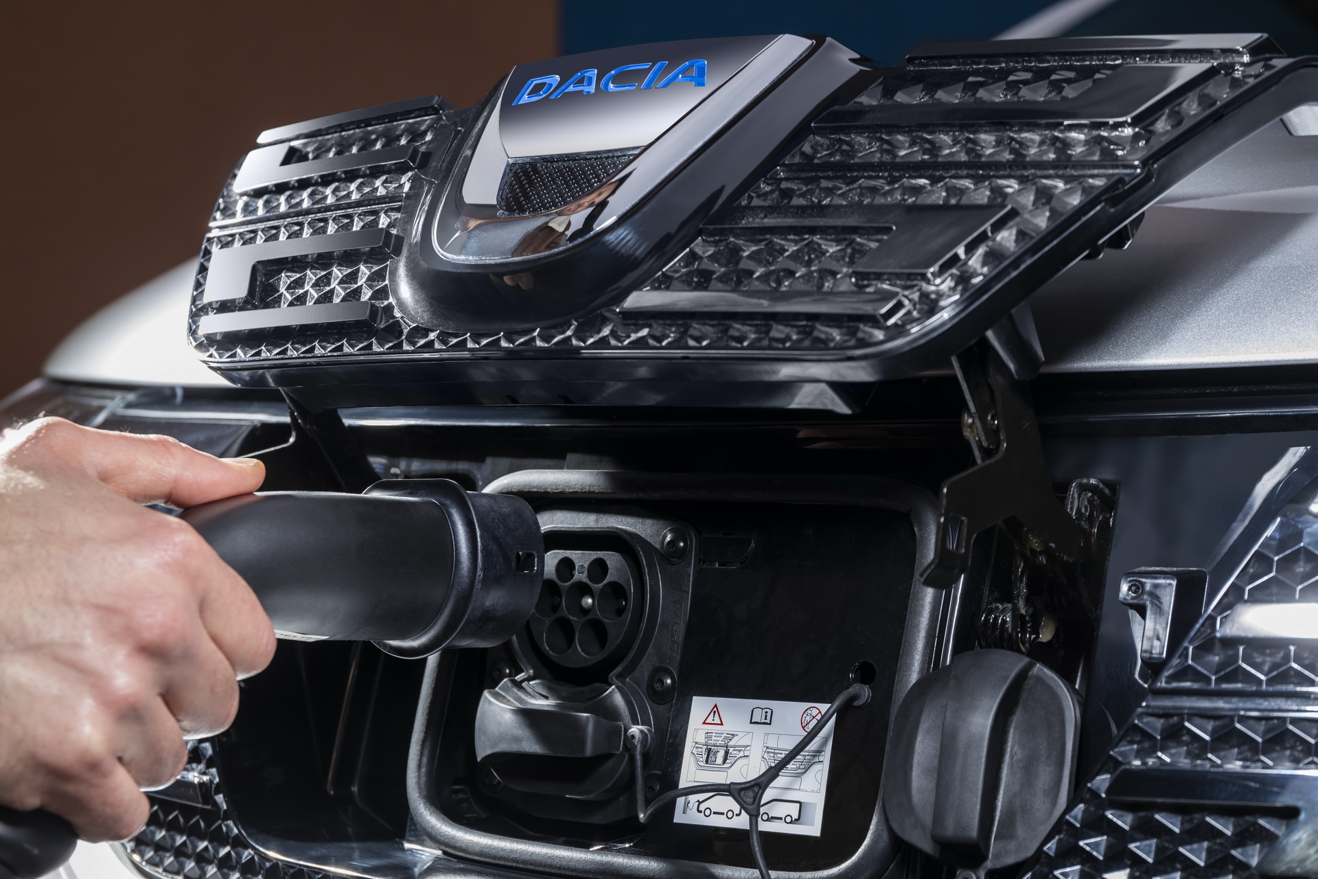 Dacia Spring EV Is The Perfect Sightseeing Car Because It’s Dead Slow