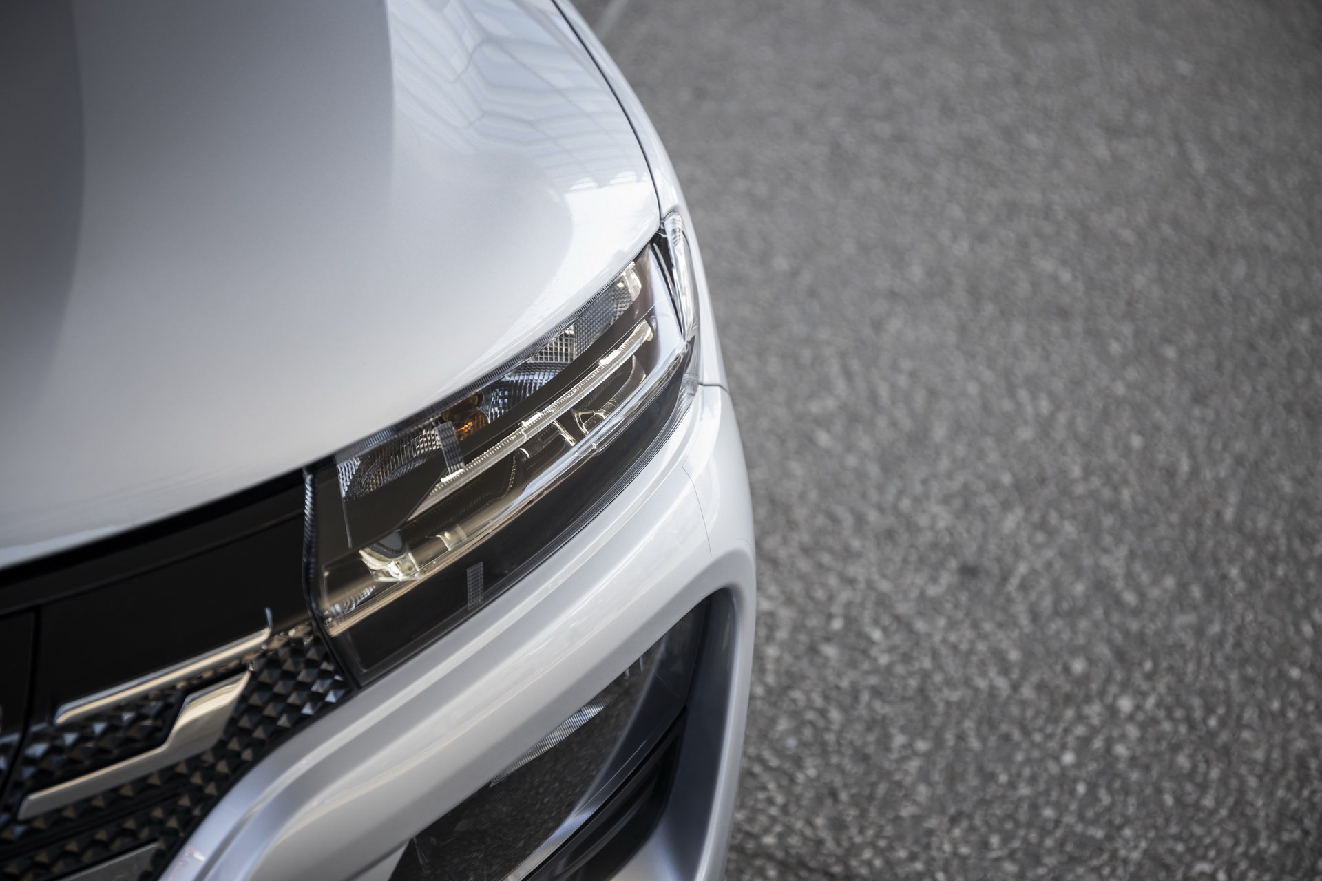 Dacia Spring EV Is The Perfect Sightseeing Car Because It’s Dead Slow