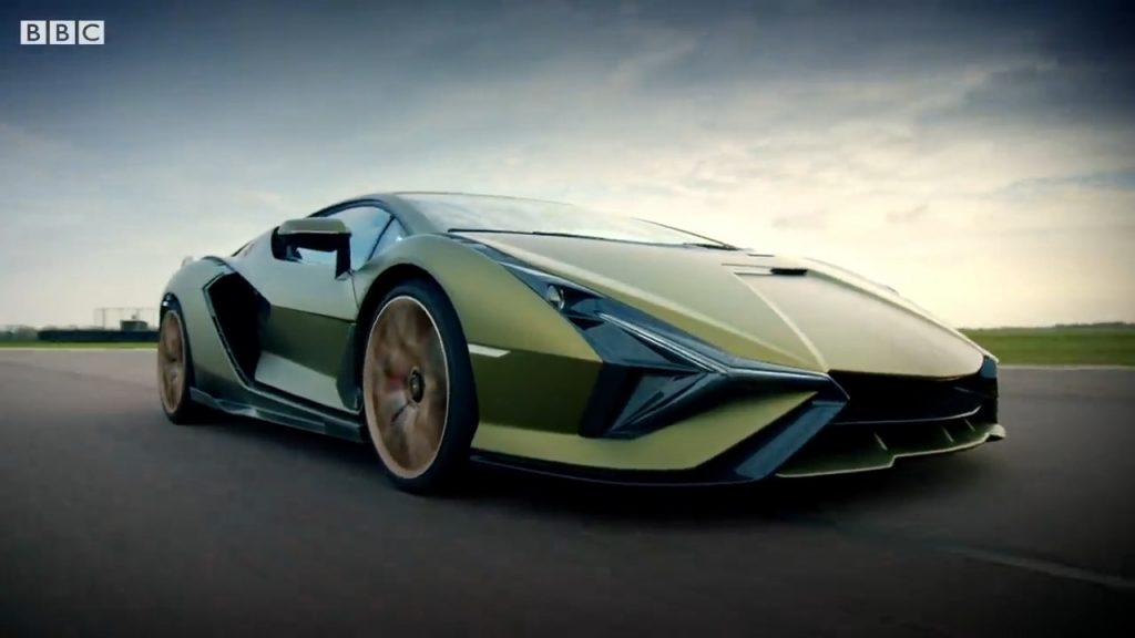 Kammerat kant Har det dårligt Watch Chris Harris Thrash The Lamborghini Sian On The Top Gear Test Track |  Carscoops