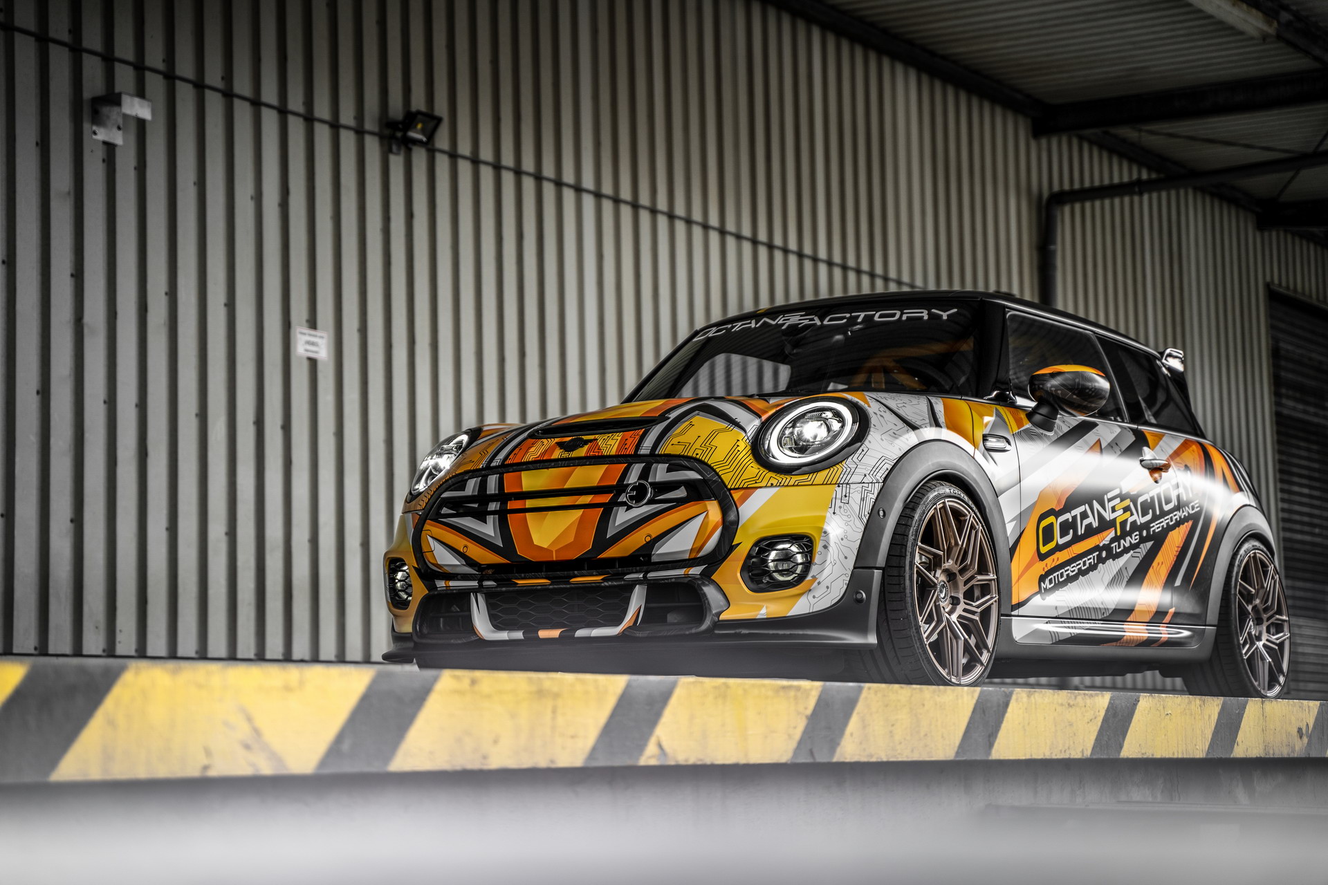 Tuned MINI Cooper SE Wants To Be An Electric JCW When It Grows Up