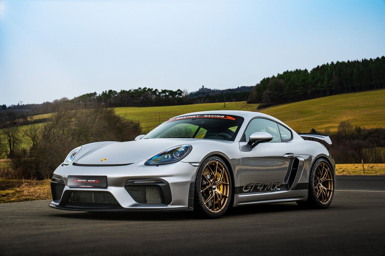 Porsche 718 Cayman GT4 Gets A Track Suit From Manthey Racing