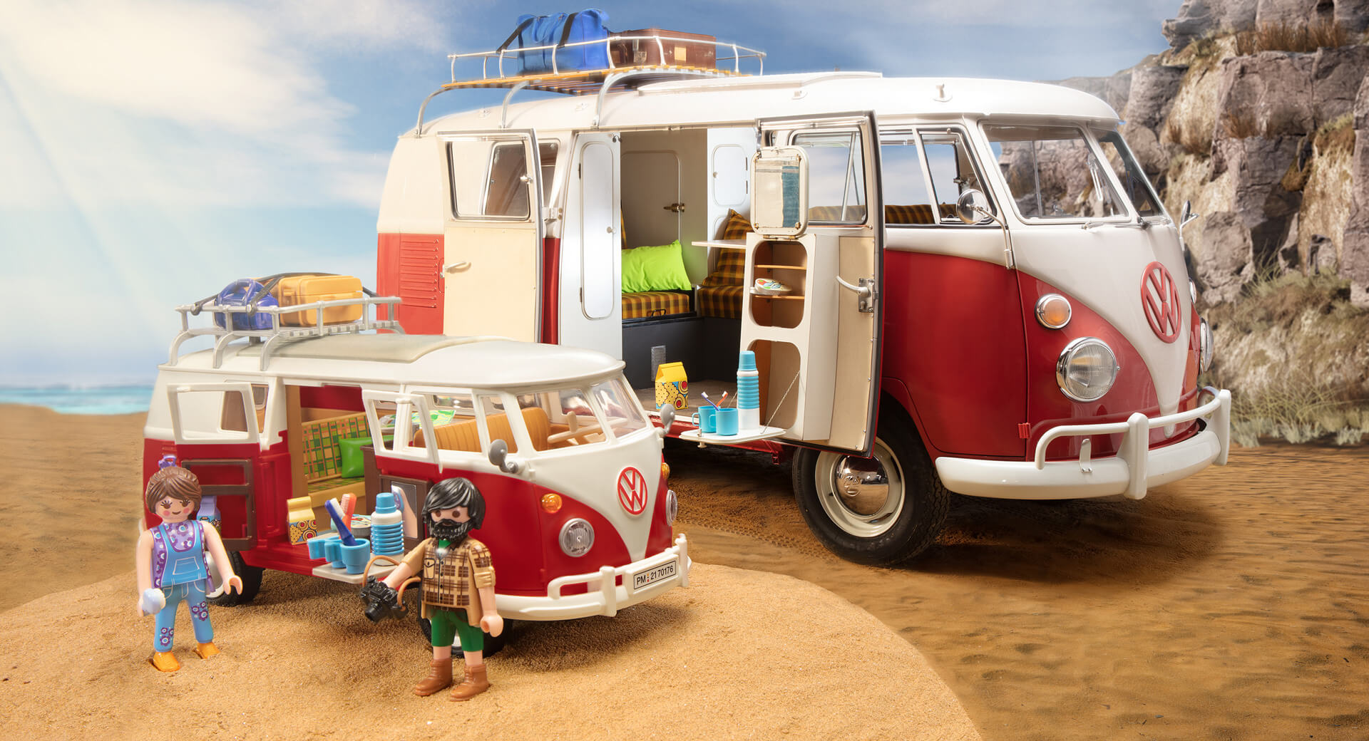 kontrast Studerende stil Playmobil VW T1 Camping Bus Is A Pristine Double-Digit Bulli On A 1:18  Scale | Carscoops
