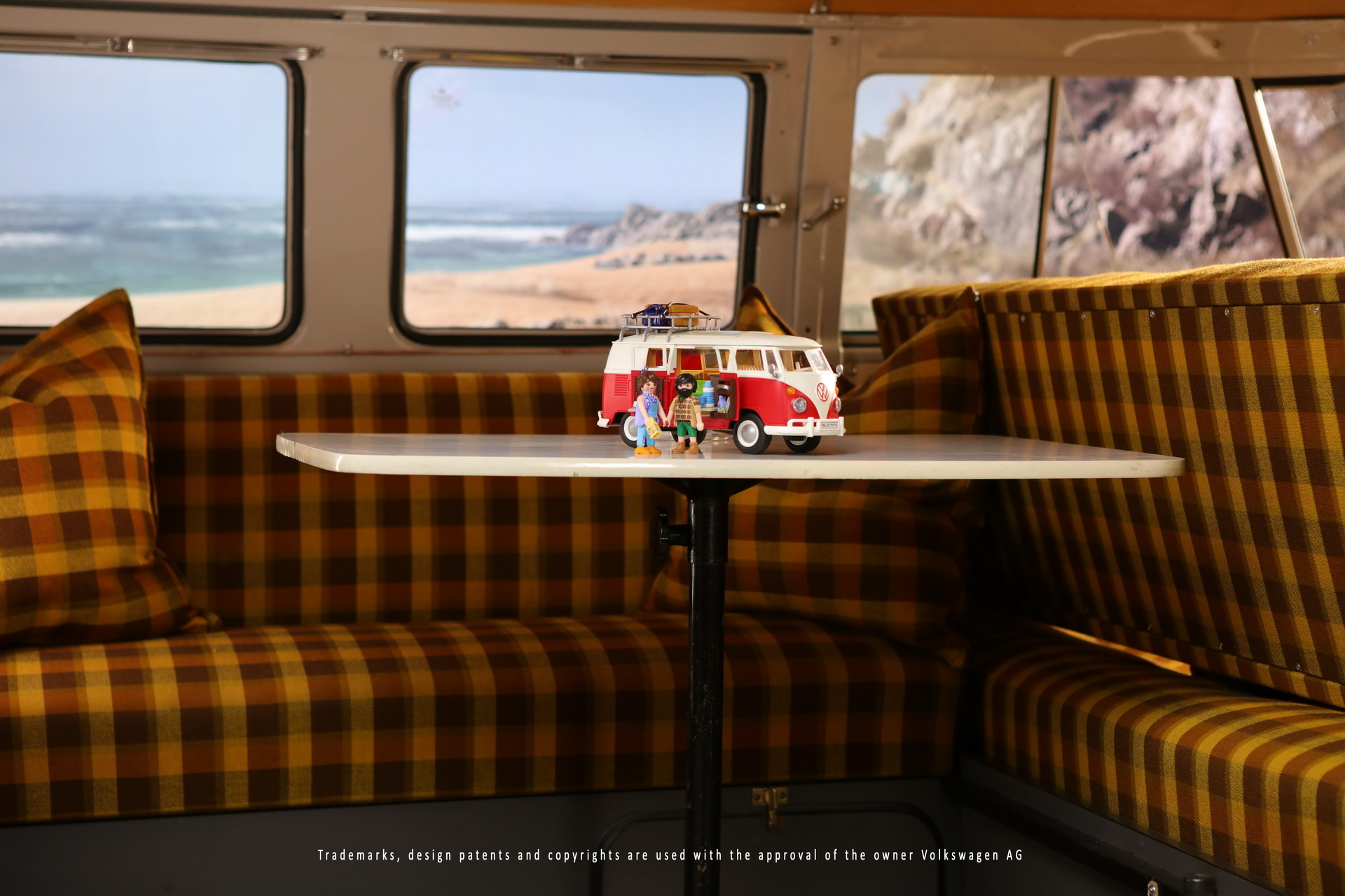 Playmobil VW T1 Camping Bus Is A Pristine Double-Digit Bulli On A 1:18 Scale