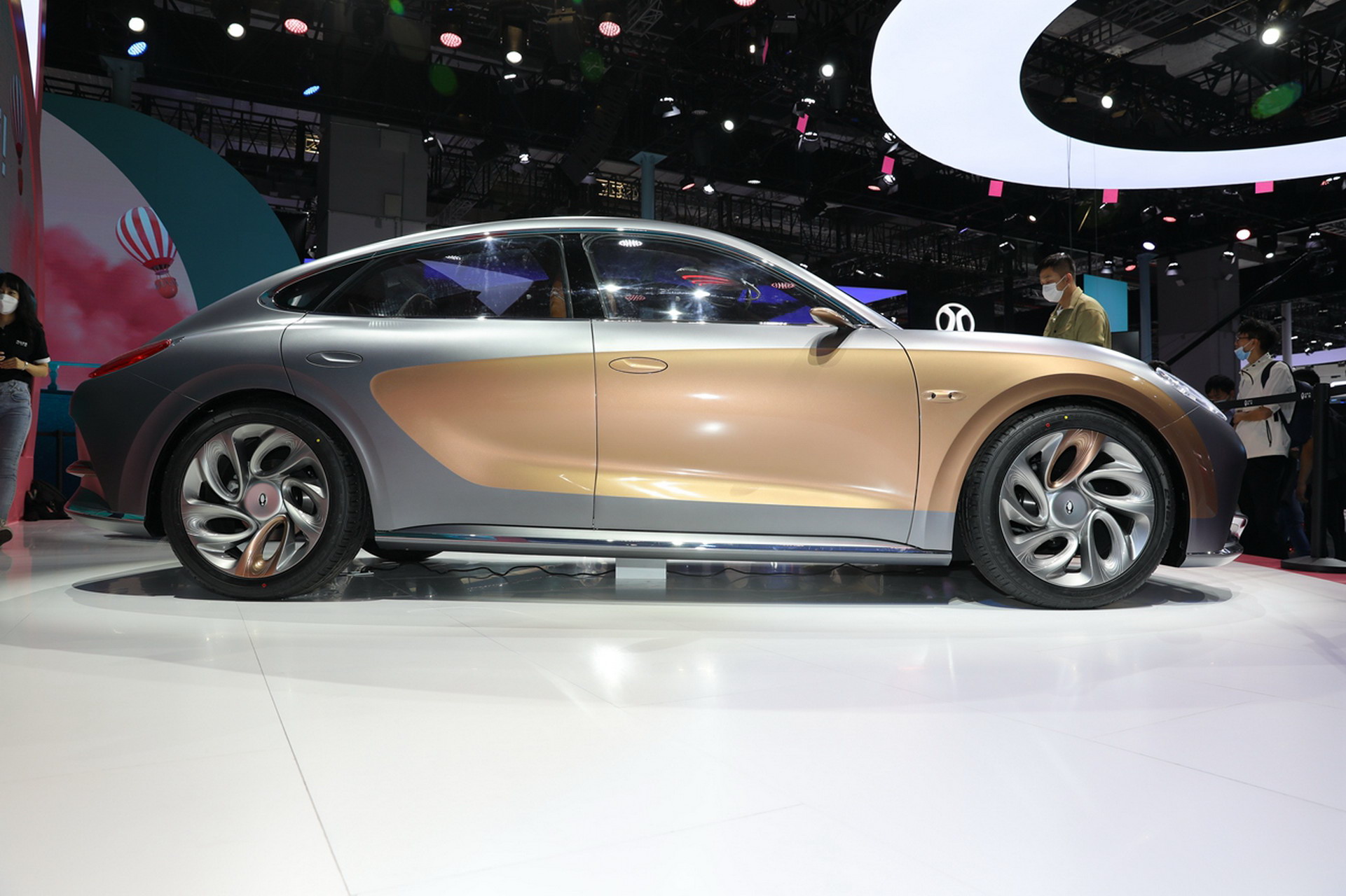 Great Wall’s ORA Lightning Cat Is An Electric Sedan That Looks Unashamedly Porsche