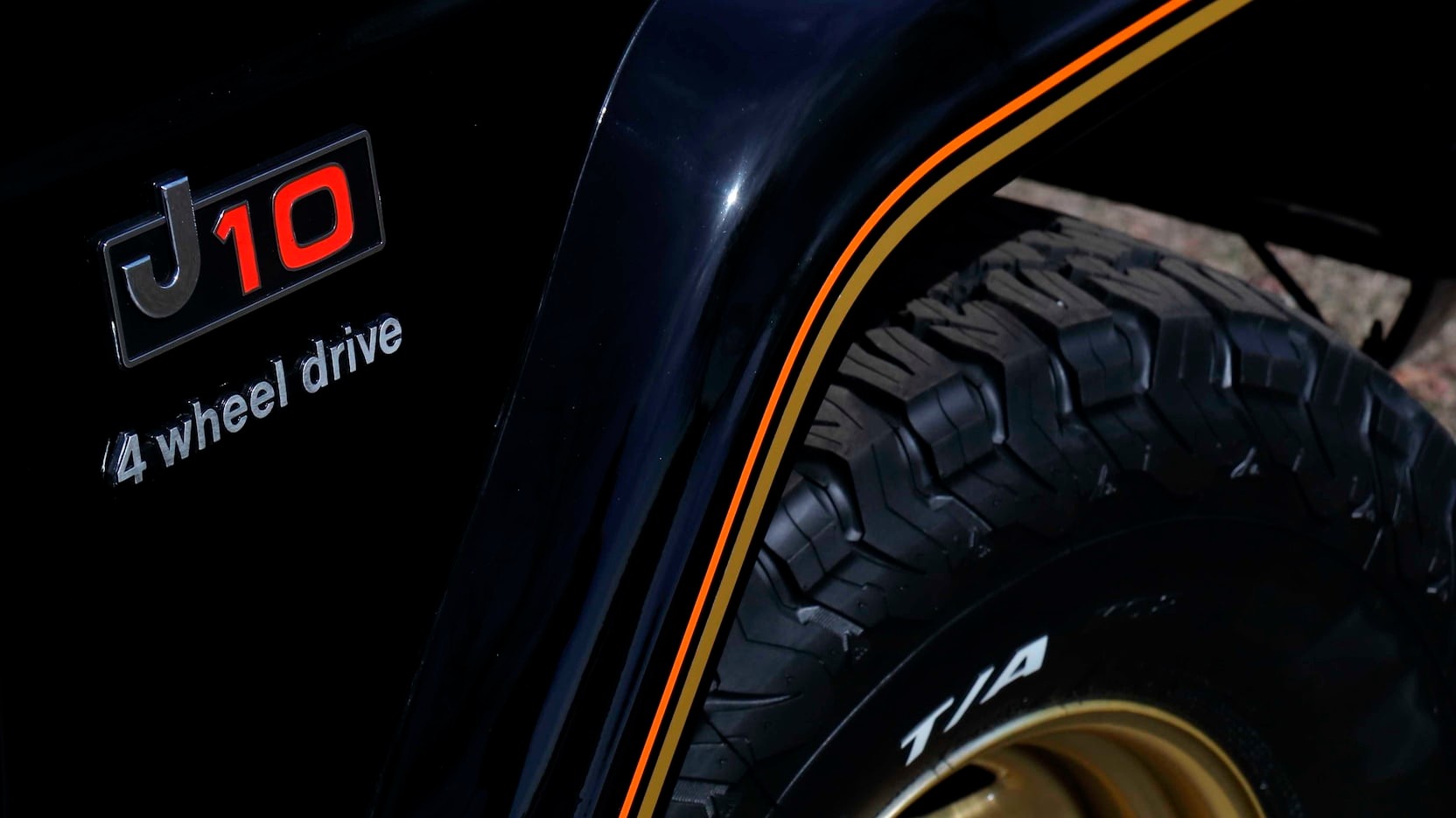 Forget The Gladiator And Buy This 1978 Jeep J10 Instead