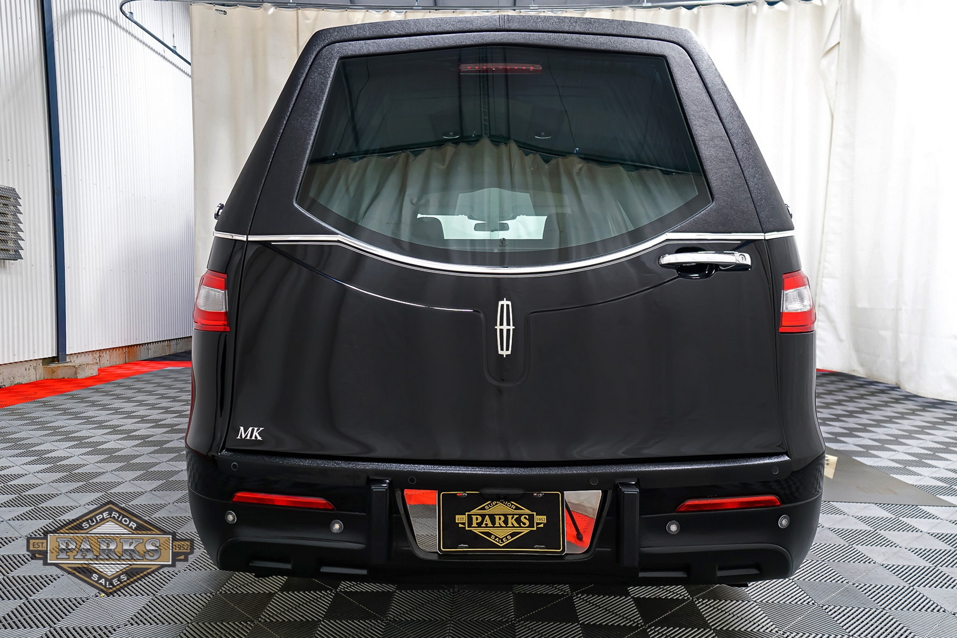 We’re Not Quite Sure What To Make Of This Ford Explorer-Turned-Lincoln Hearse