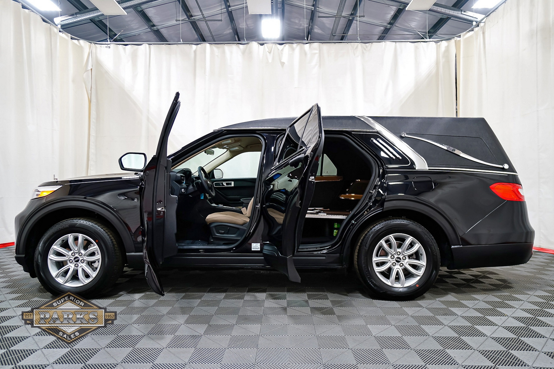 We’re Not Quite Sure What To Make Of This Ford Explorer-Turned-Lincoln Hearse