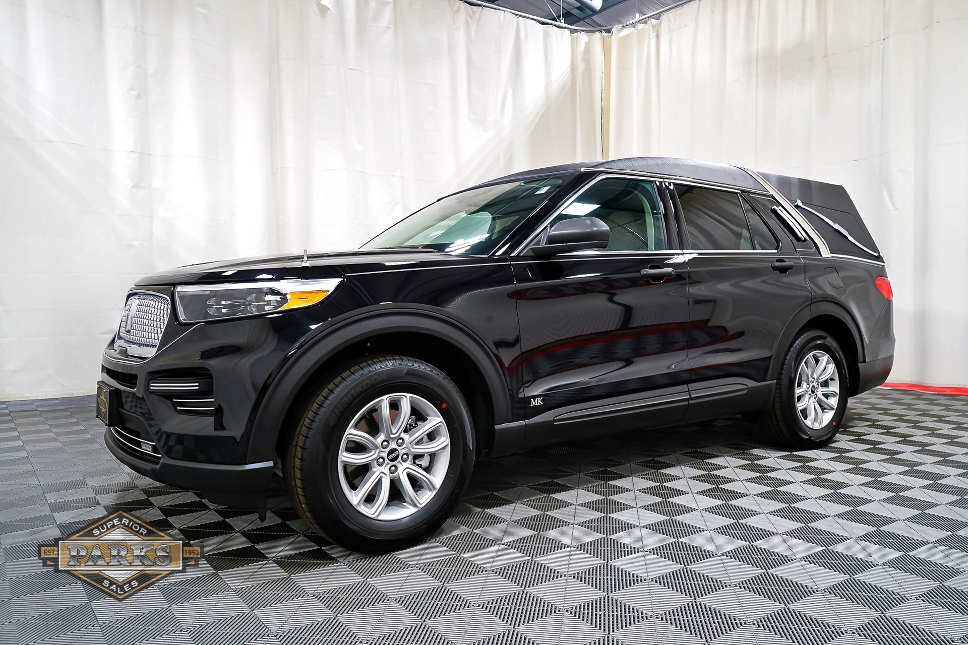 We’re Not Quite Sure What To Make Of This Ford Explorer-Turned-Lincoln Hearse