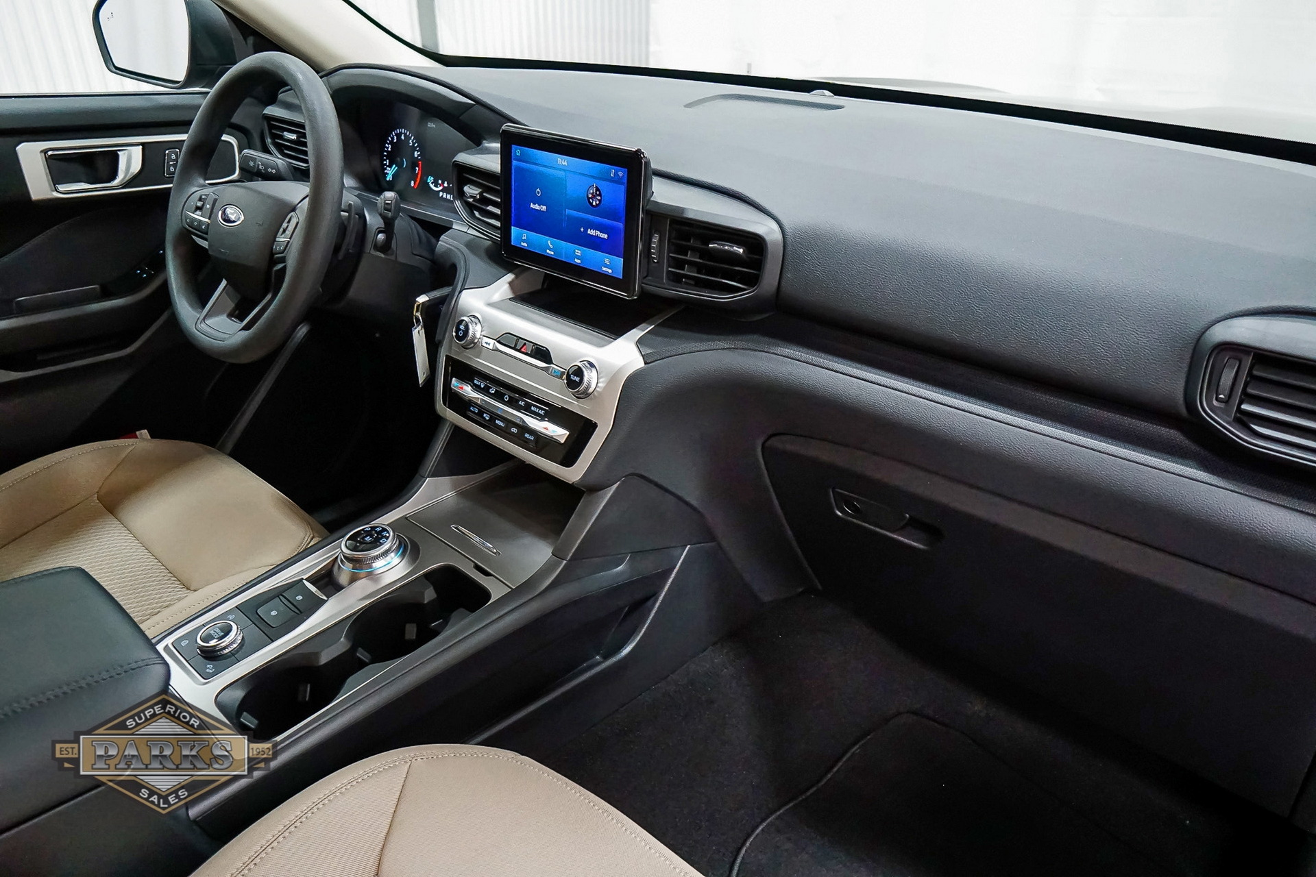 We’re Not Quite Sure What To Make Of This Ford Explorer-Turned-Lincoln Hearse