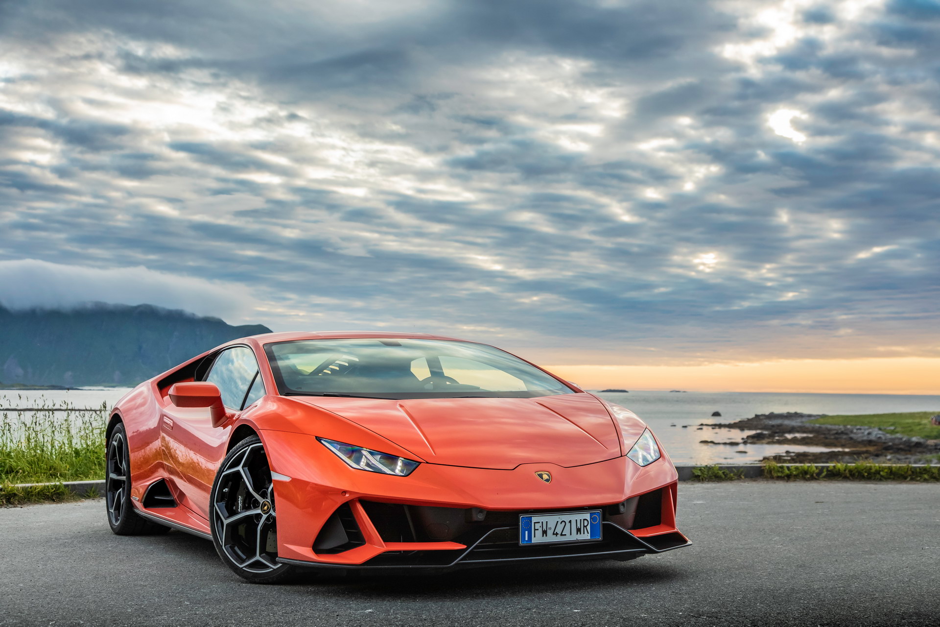 You Can Now Control Your Lamborghini Huracan EVO With Alexa Via OTA