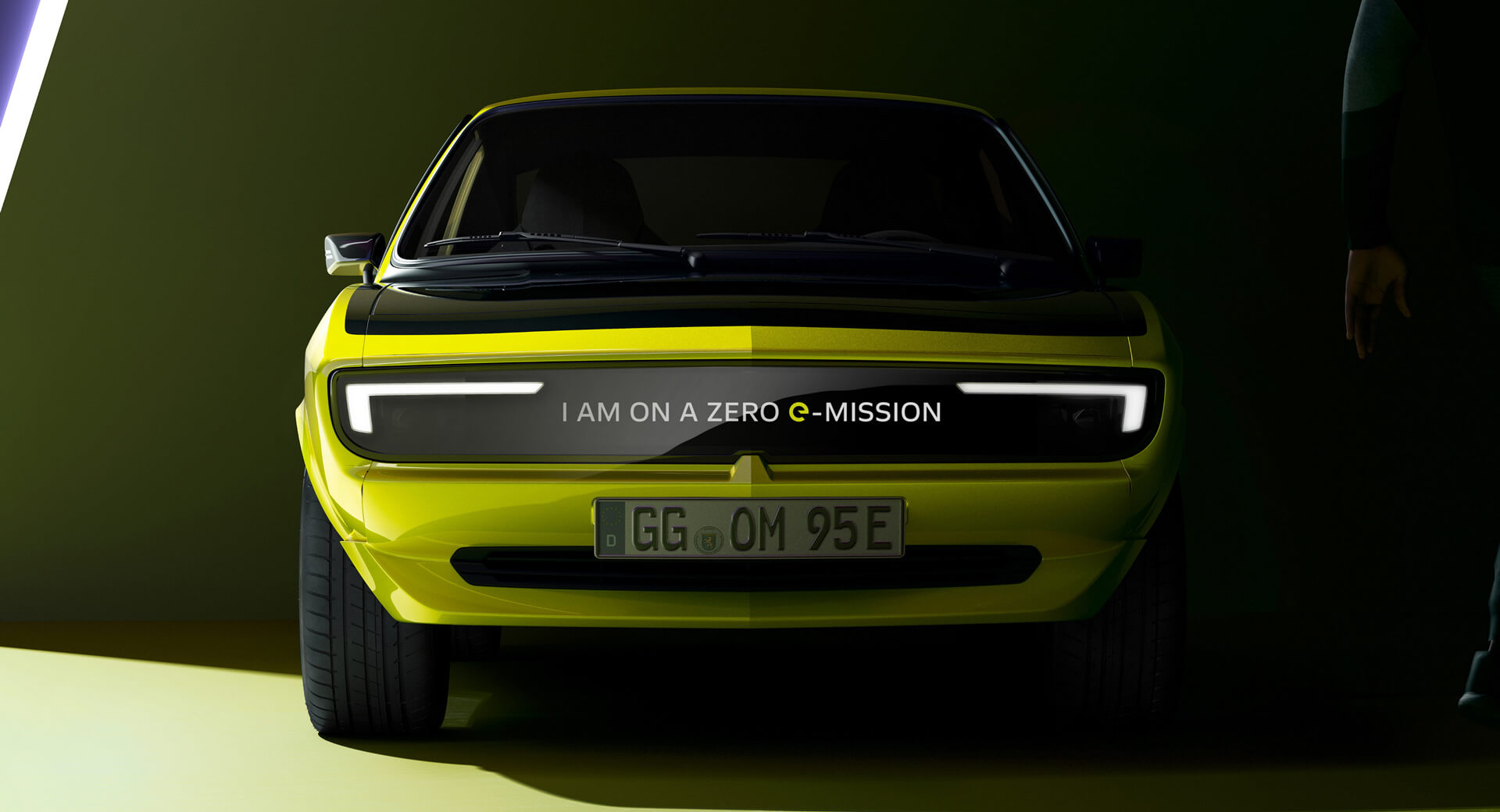 Opel May Be Onto Something With Manta GSe ElektroMod’s Pixel-Vizor Digital Grille