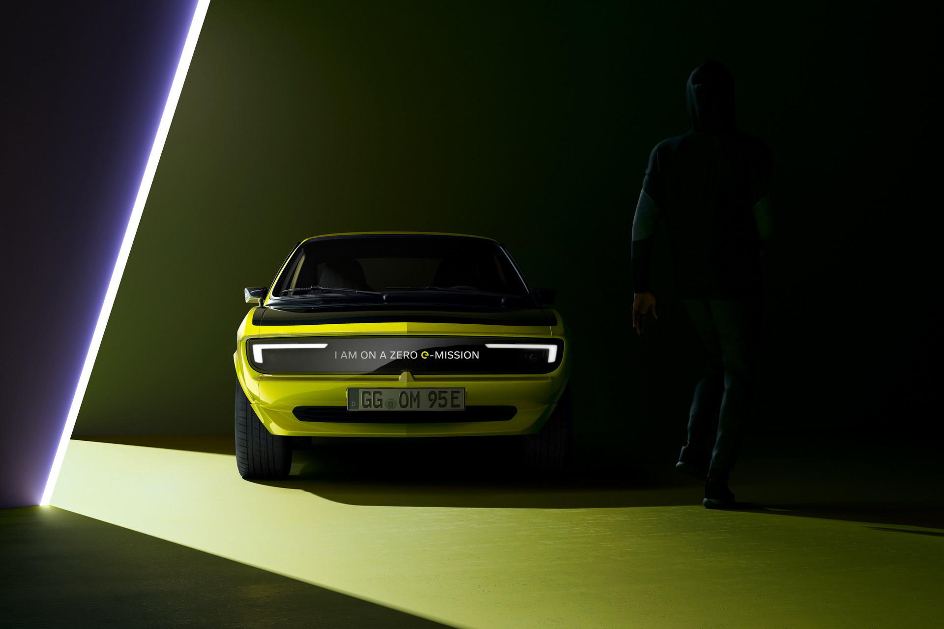 Opel May Be Onto Something With Manta GSe ElektroMod’s Pixel-Vizor Digital Grille