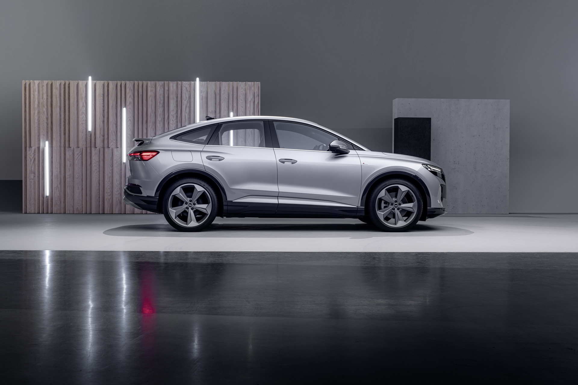 2022 Audi Q4 e-tron Electric SUVs Coming From Under $45k In RWD And AWD Forms