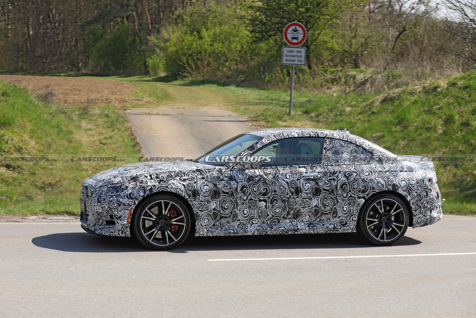 2022 BMW 2-Series Loses Camouflage, Shows More Of Its Face