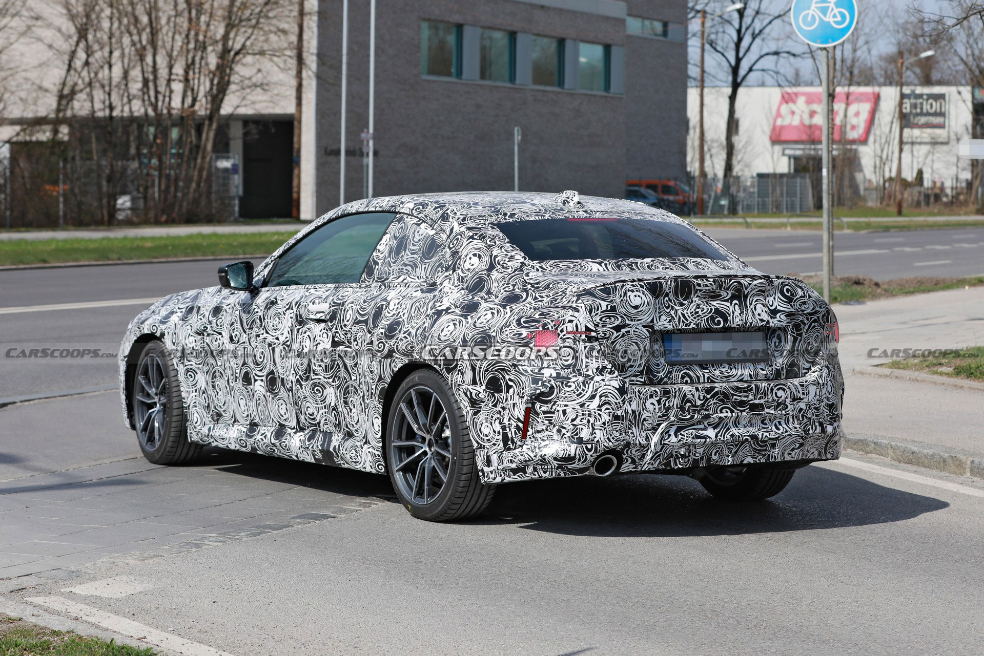 2022 BMW 2-Series Loses Camouflage, Shows More Of Its Face