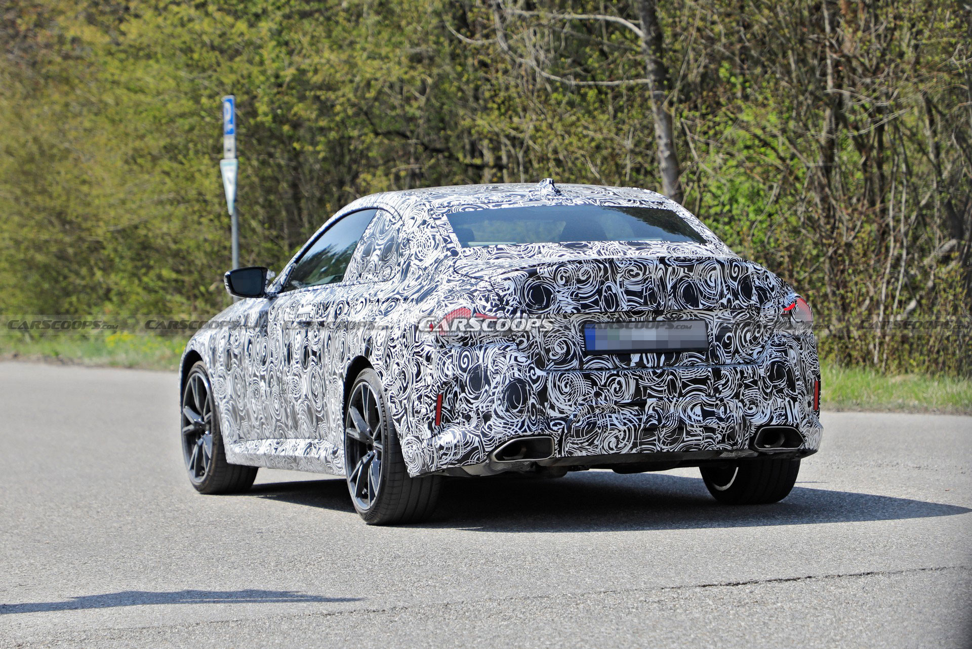 2022 BMW 2-Series Loses Camouflage, Shows More Of Its Face