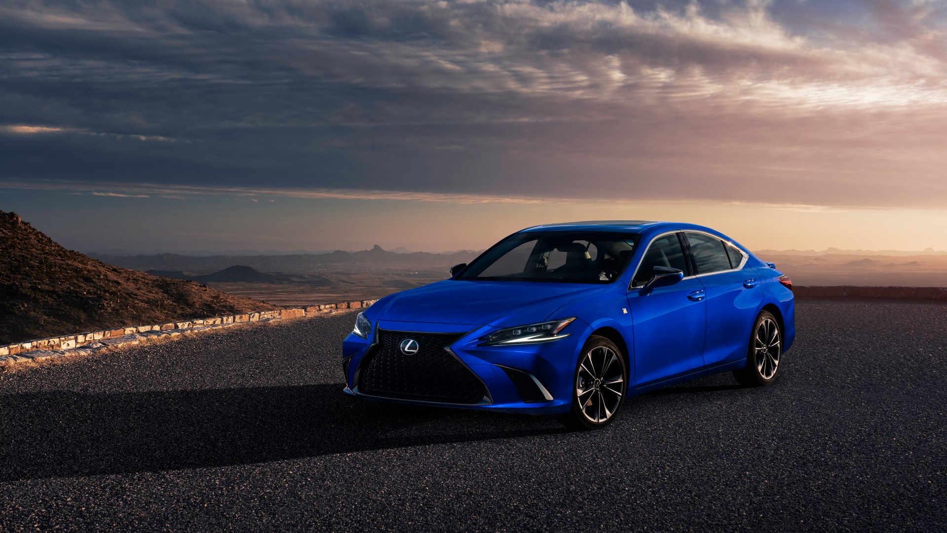 2022 Lexus ES Bows With Updated Looks, Improved Dynamics And A New Touchscreen