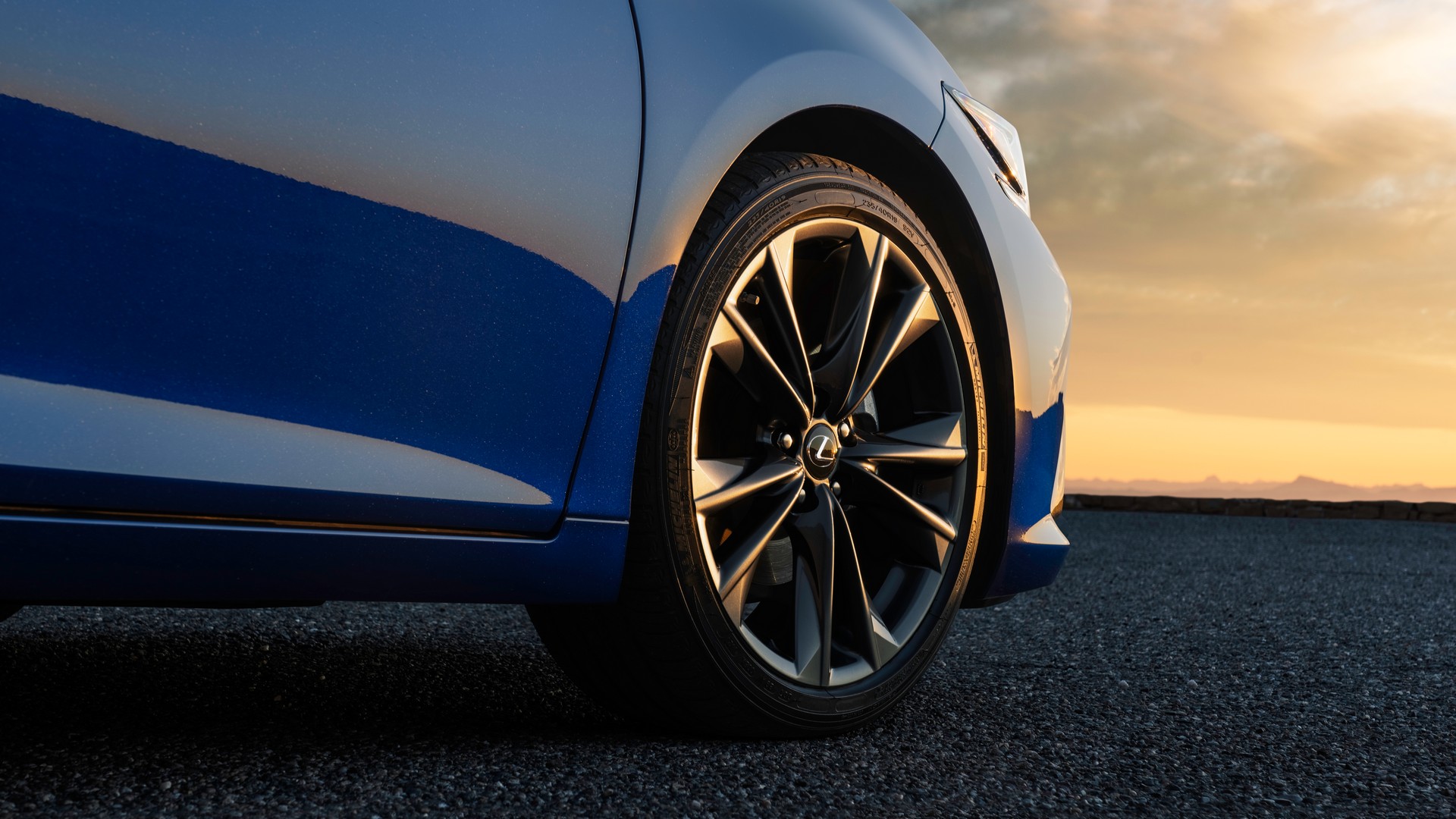 2022 Lexus ES Bows With Updated Looks, Improved Dynamics And A New Touchscreen