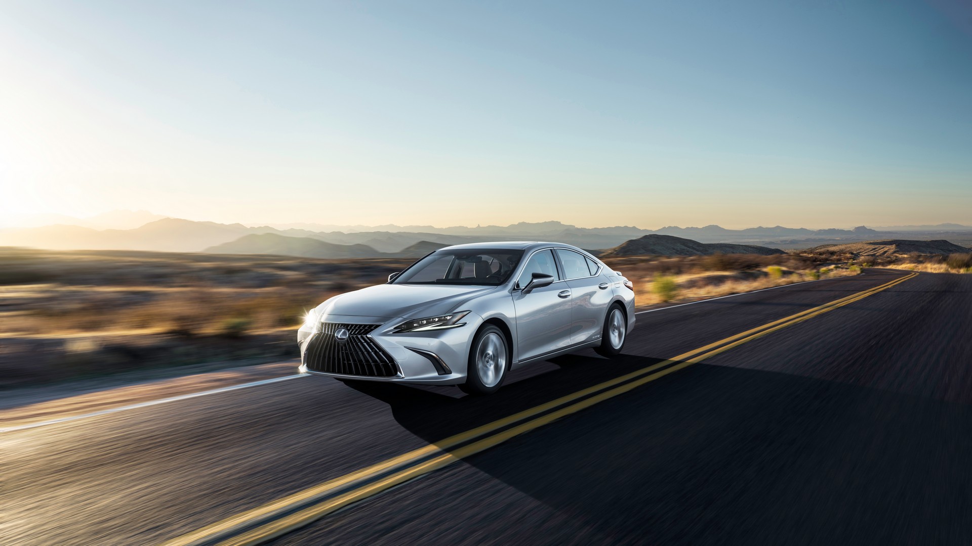 2022 Lexus ES Bows With Updated Looks, Improved Dynamics And A New Touchscreen