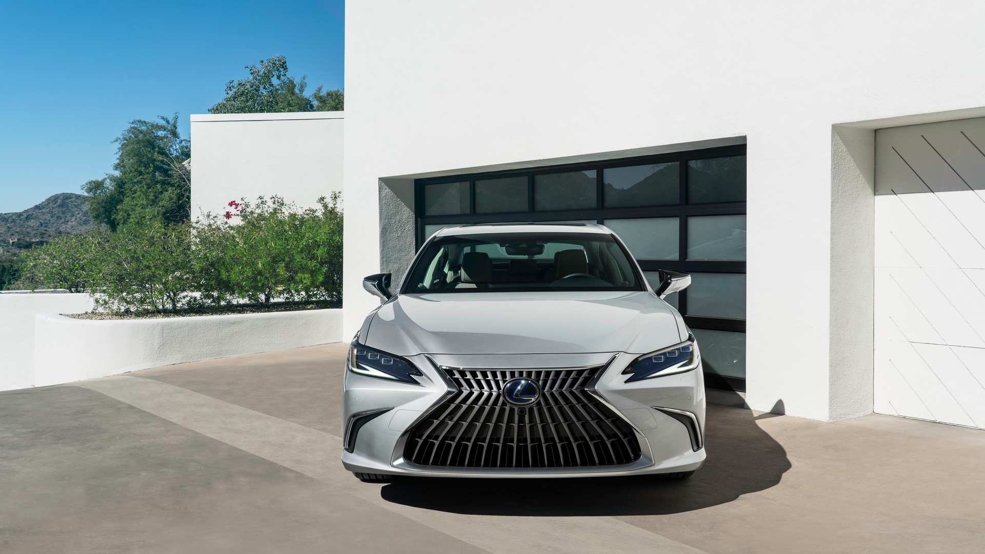 2022 Lexus ES Bows With Updated Looks, Improved Dynamics And A New Touchscreen