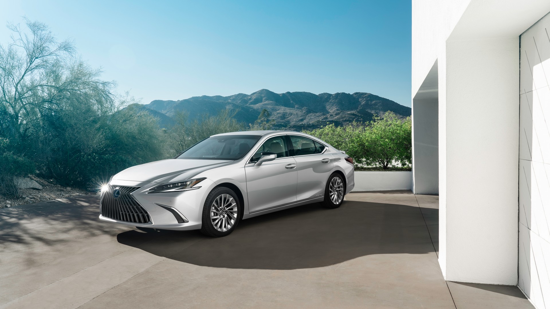 2022 Lexus ES Bows With Updated Looks, Improved Dynamics And A New Touchscreen