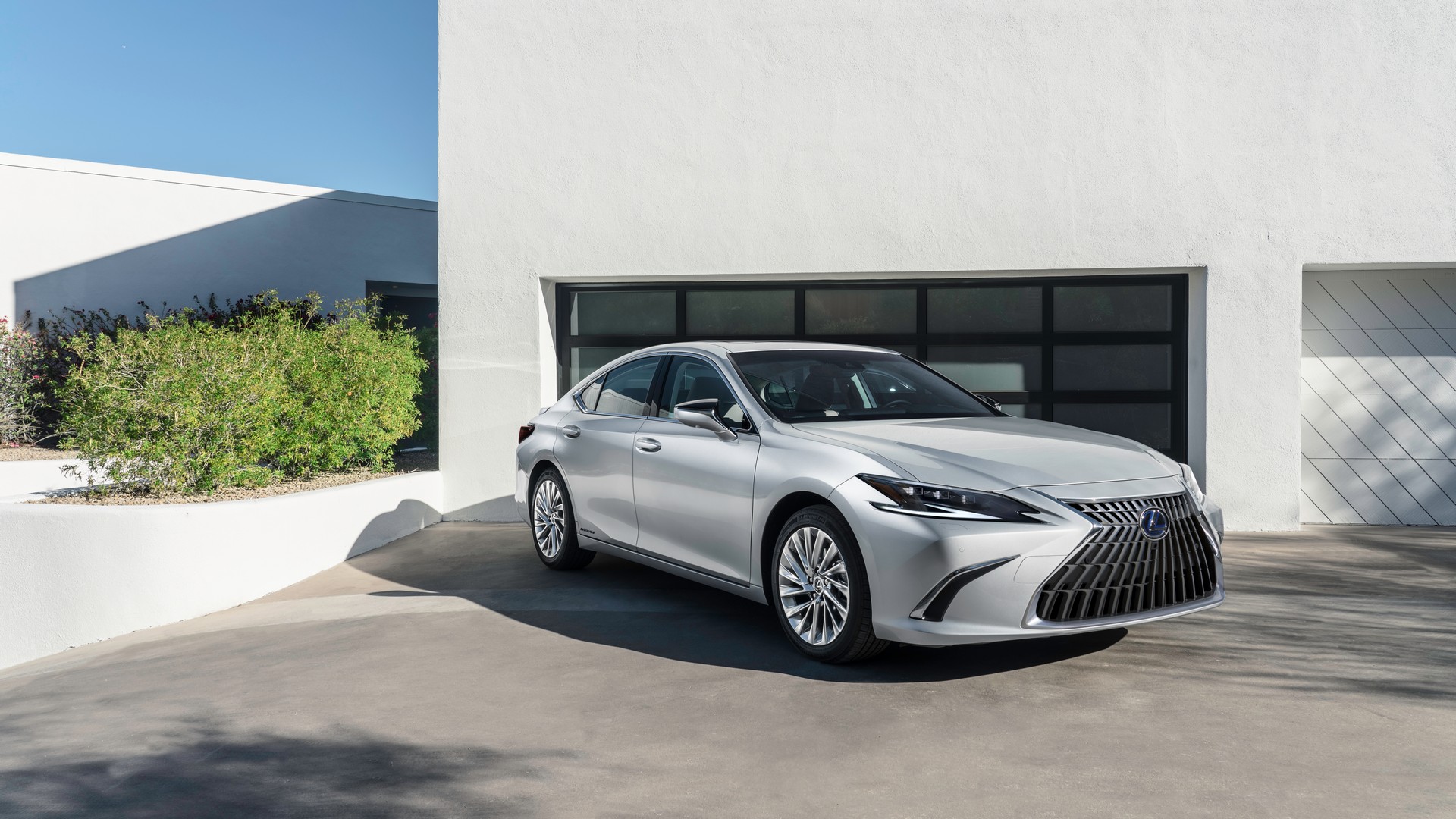 2022 Lexus ES Bows With Updated Looks, Improved Dynamics And A New Touchscreen