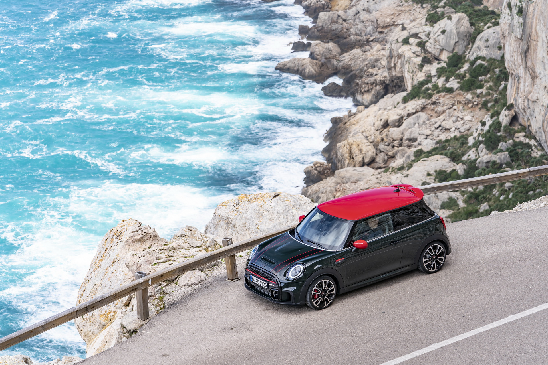 MINI’s Facelifted JCW Hot Hatch And Convertible Detailed In New Gallery