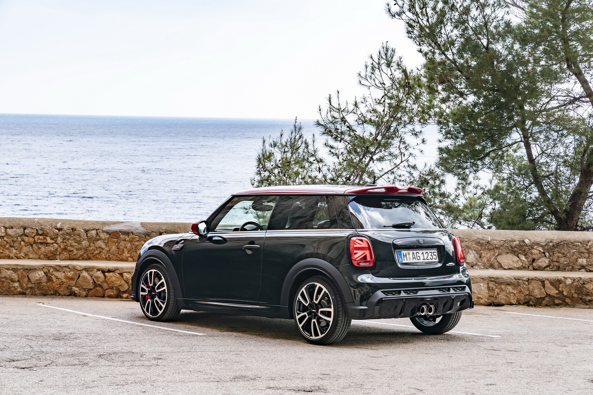 MINI’s Facelifted JCW Hot Hatch And Convertible Detailed In New Gallery