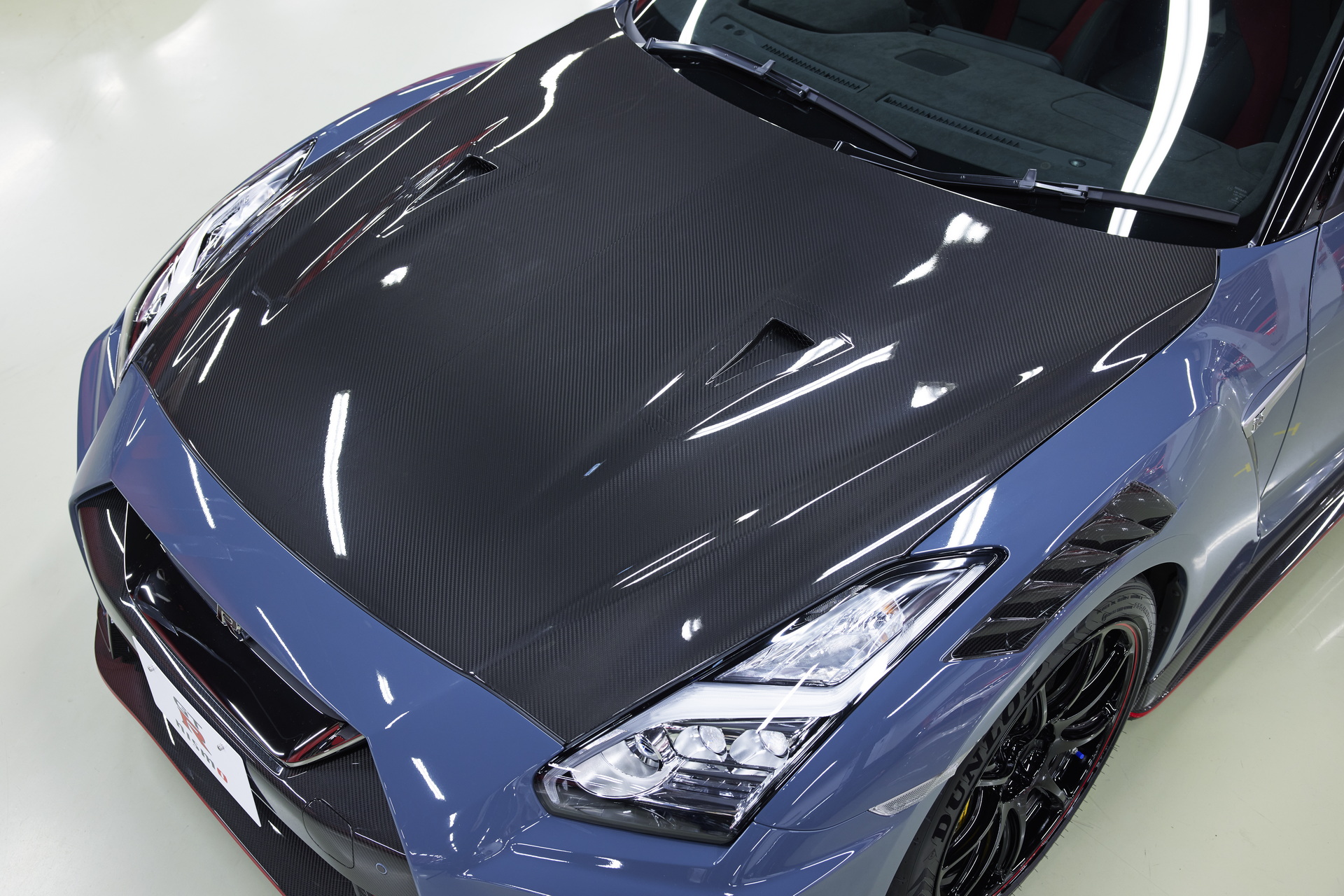 Nissan Didn’t Paint The 2022 GT-R Nismo Special Edition’s Hood To Save 100 Grams