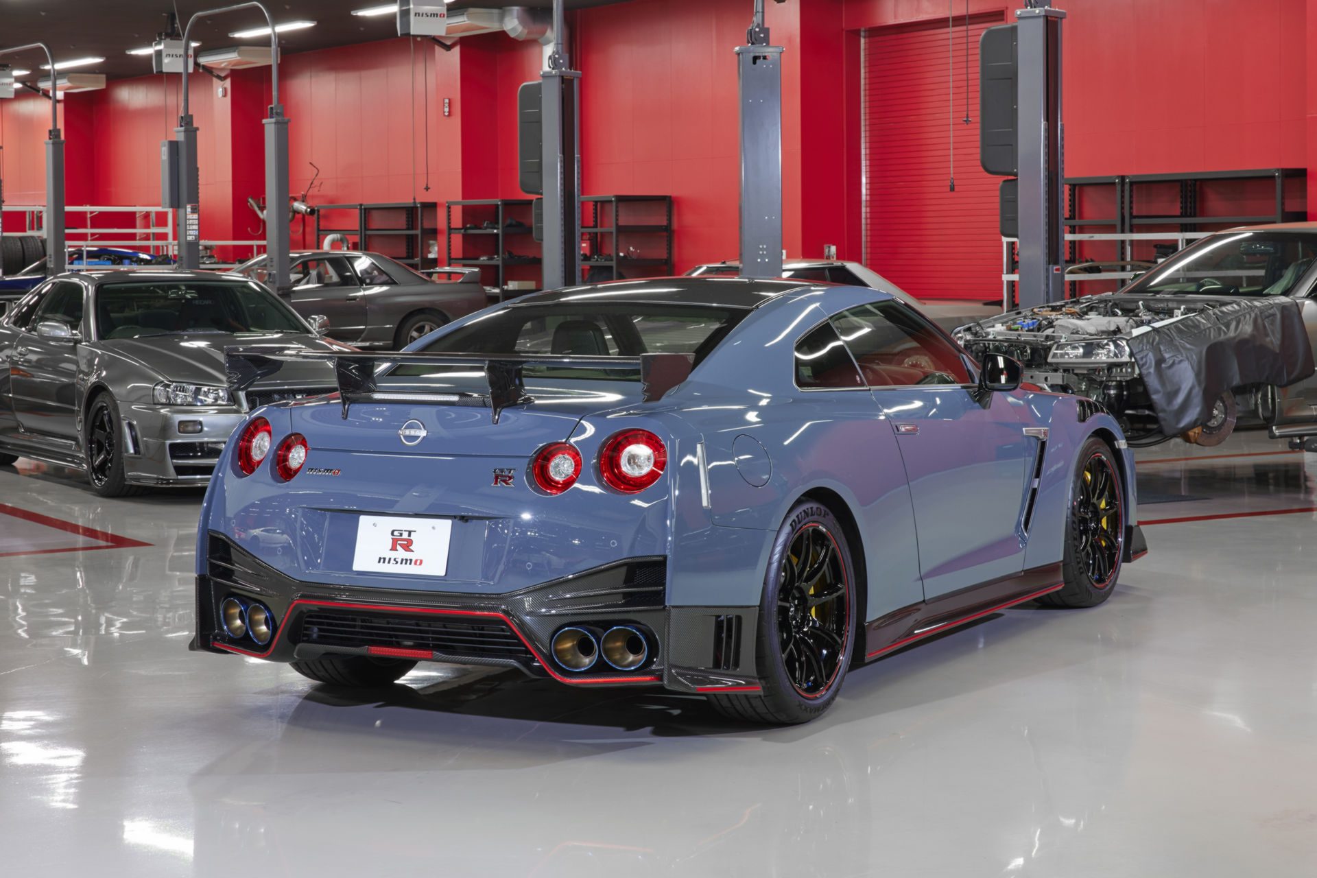 2022 Nissan GT-R Nismo Gets A Special Paint Job And Some More Carbon