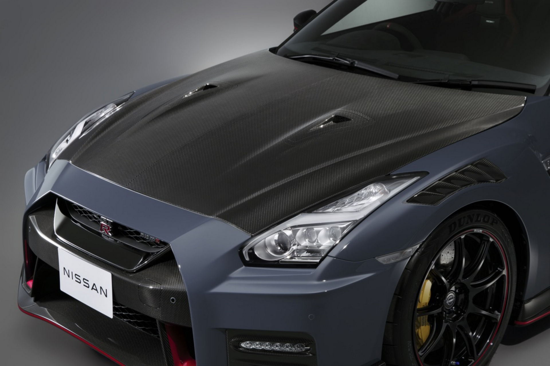 2022 Nissan GT-R Nismo Gets A Special Paint Job And Some More Carbon