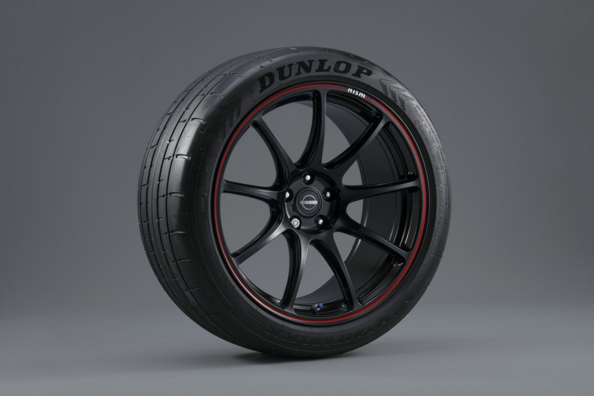 2022 Nissan GT-R Nismo Gets A Special Paint Job And Some More Carbon