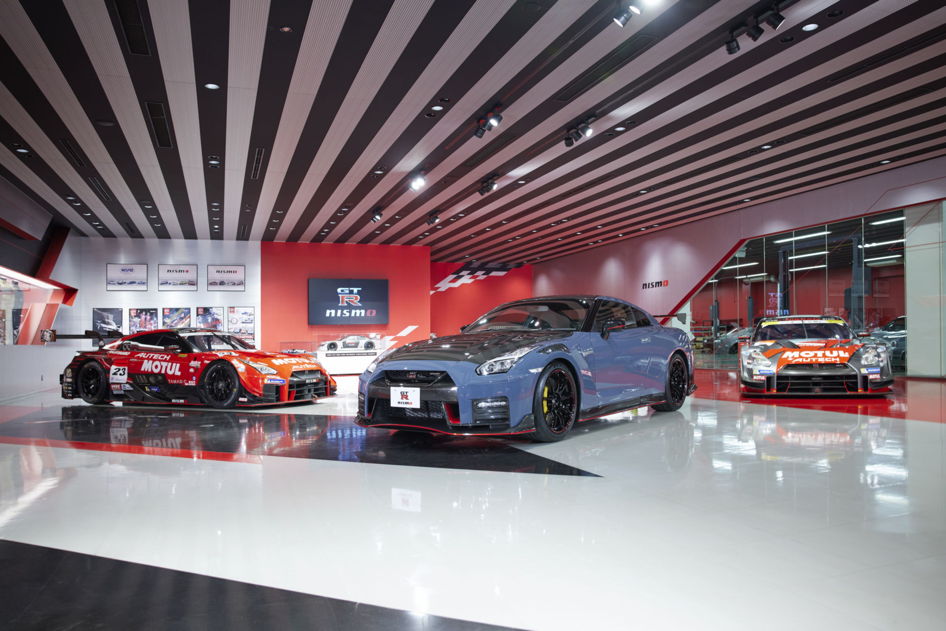 2022 Nissan GT-R Nismo Gets A Special Paint Job And Some More Carbon