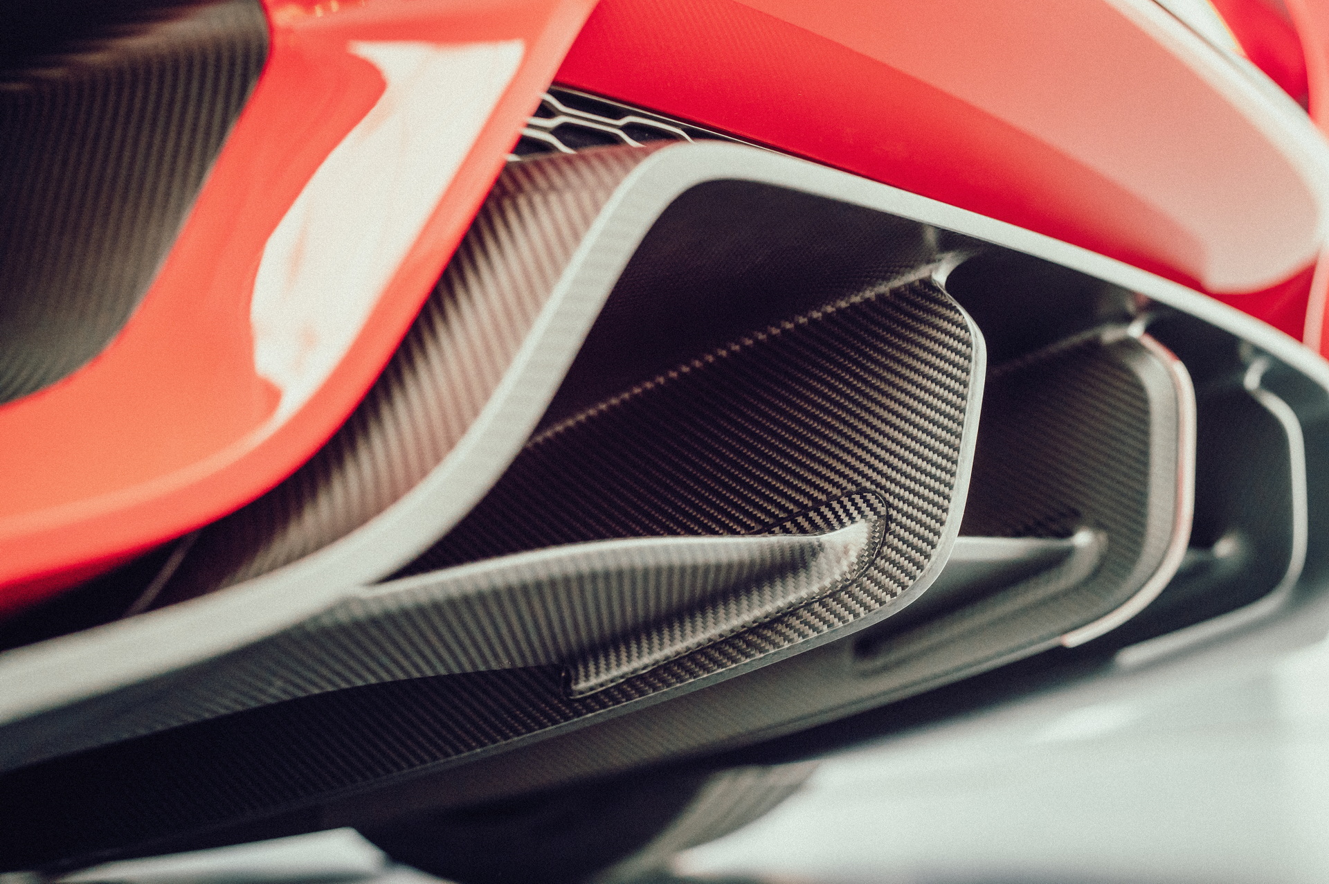 Silk-FAW Unveils Production Hongqi S9 Hypercar With 1,400 HP And 248 MPH