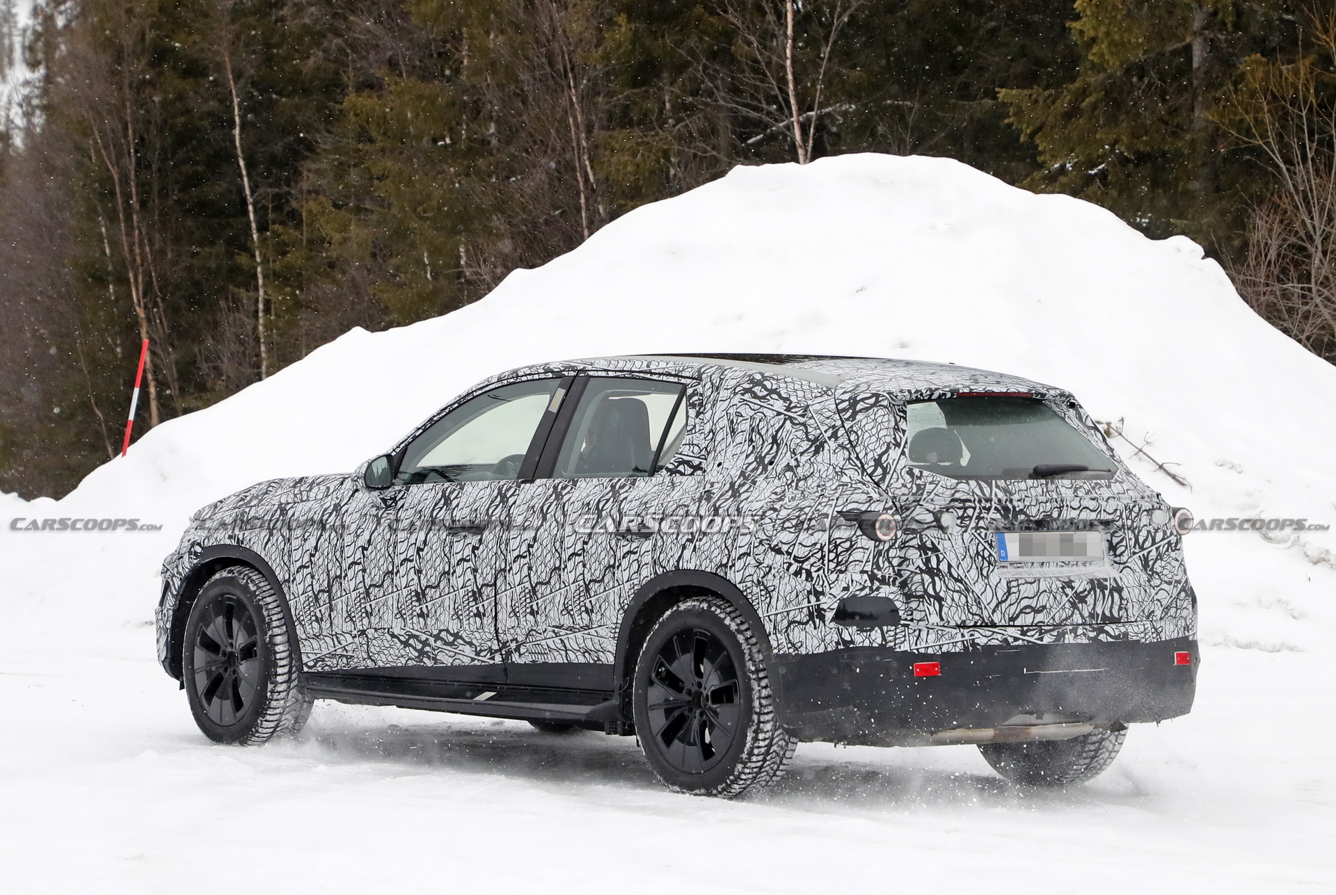 2023 Mercedes-Benz GLC Spied During Cold Weather Testing