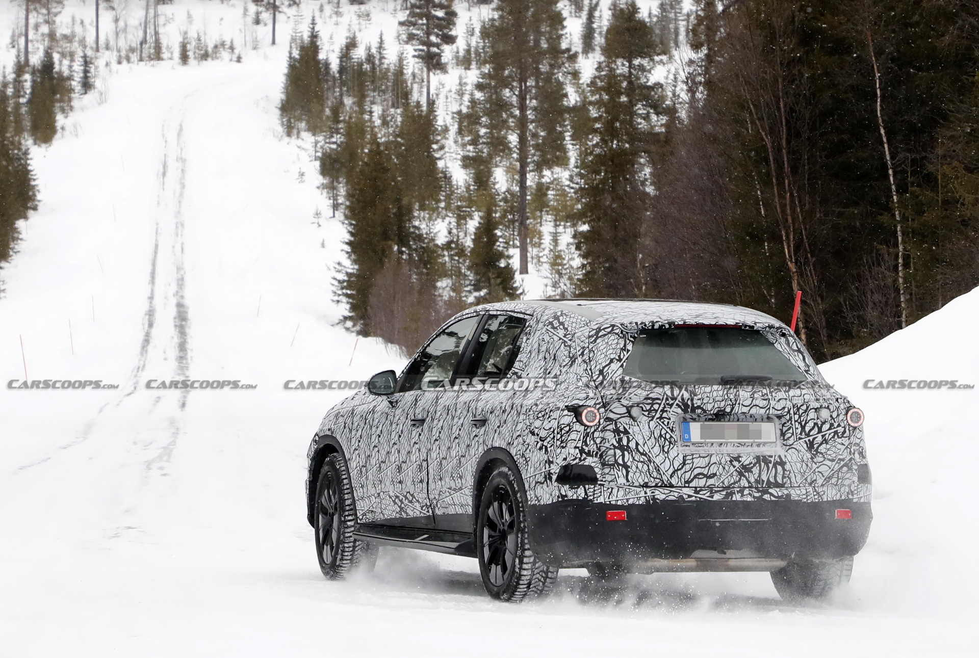 2023 Mercedes-Benz GLC Spied During Cold Weather Testing