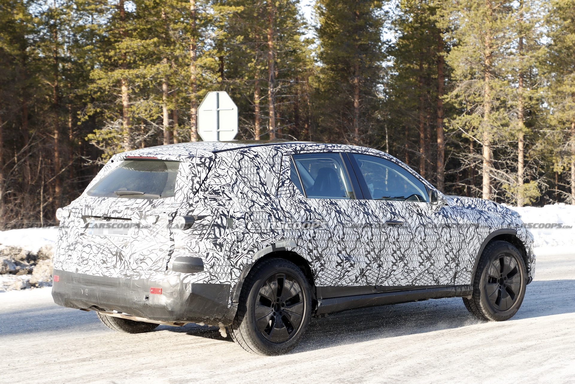 2023 Mercedes-Benz GLC Spied During Cold Weather Testing