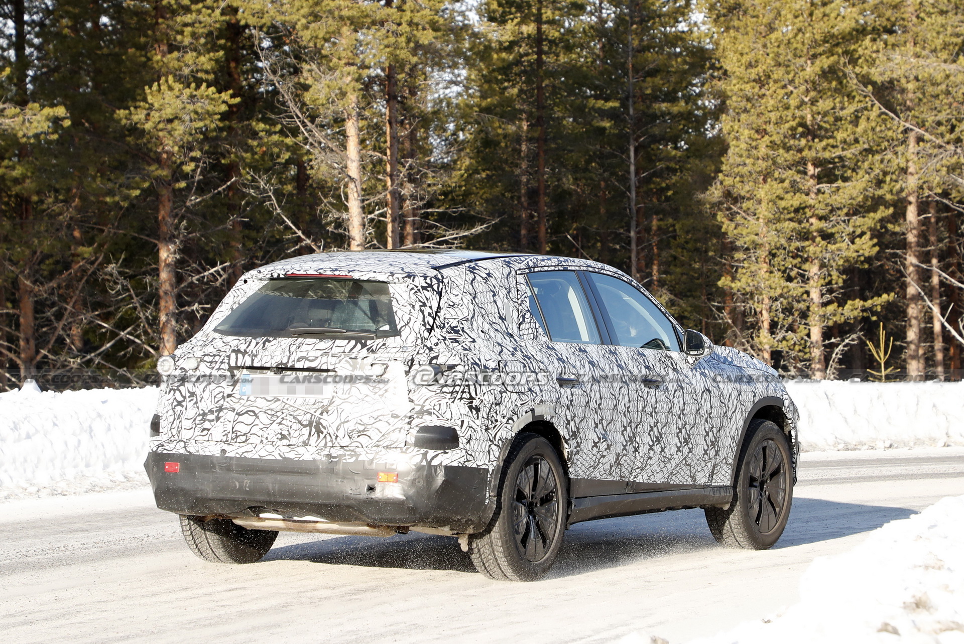 2023 Mercedes-Benz GLC Spied During Cold Weather Testing