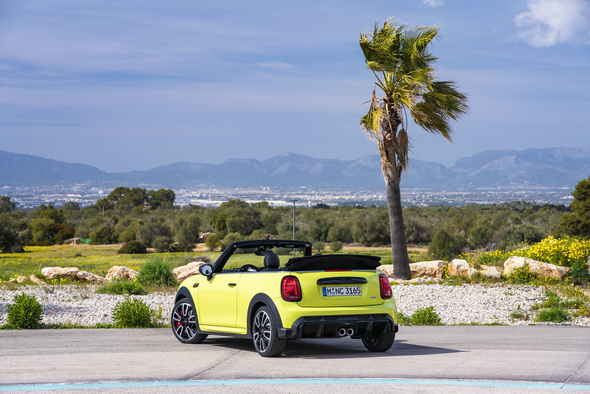 2022 MINI JCW Is Your 228HP, $32,900 Subcompact Hot Hatch