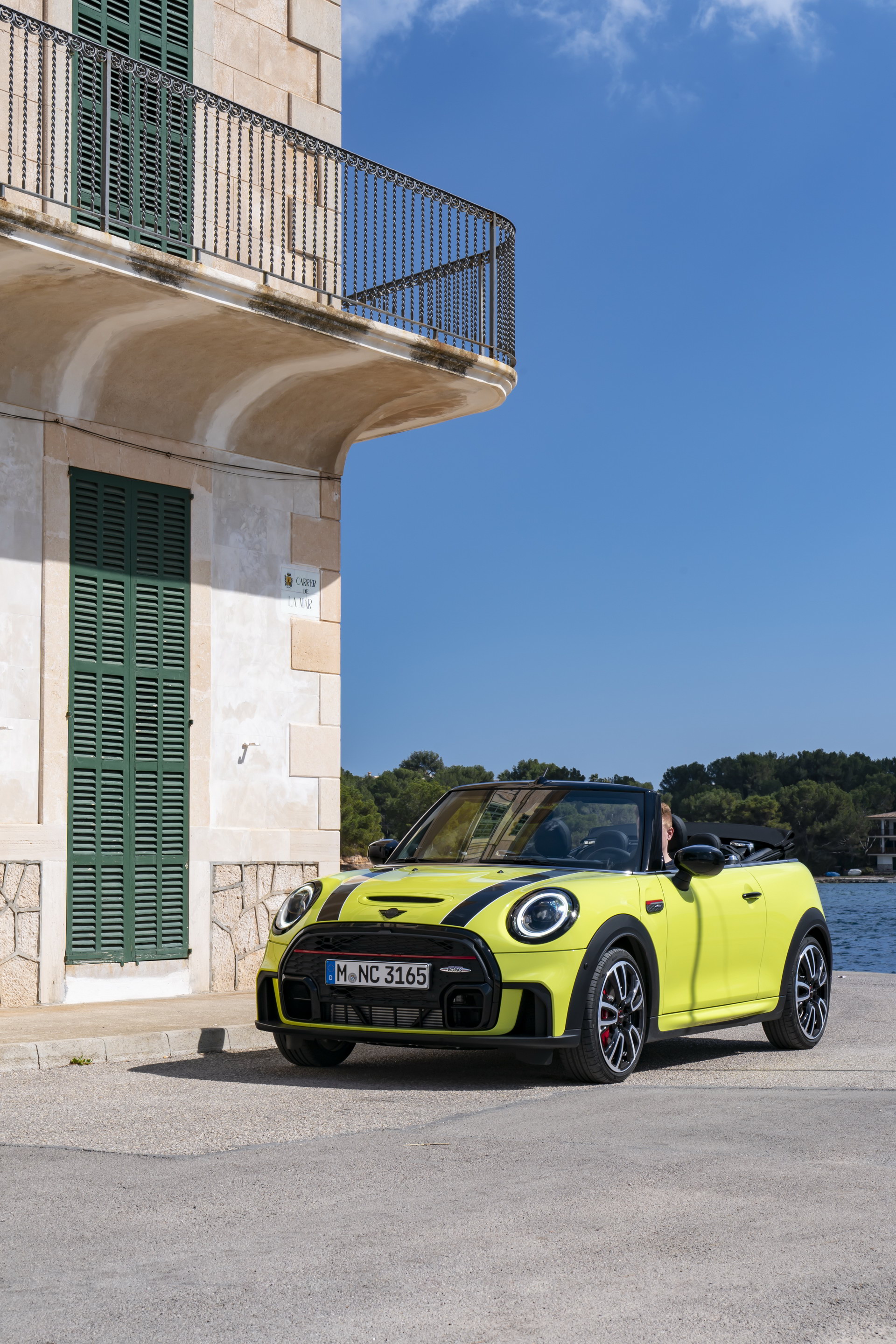 2022 MINI JCW Is Your 228HP, $32,900 Subcompact Hot Hatch