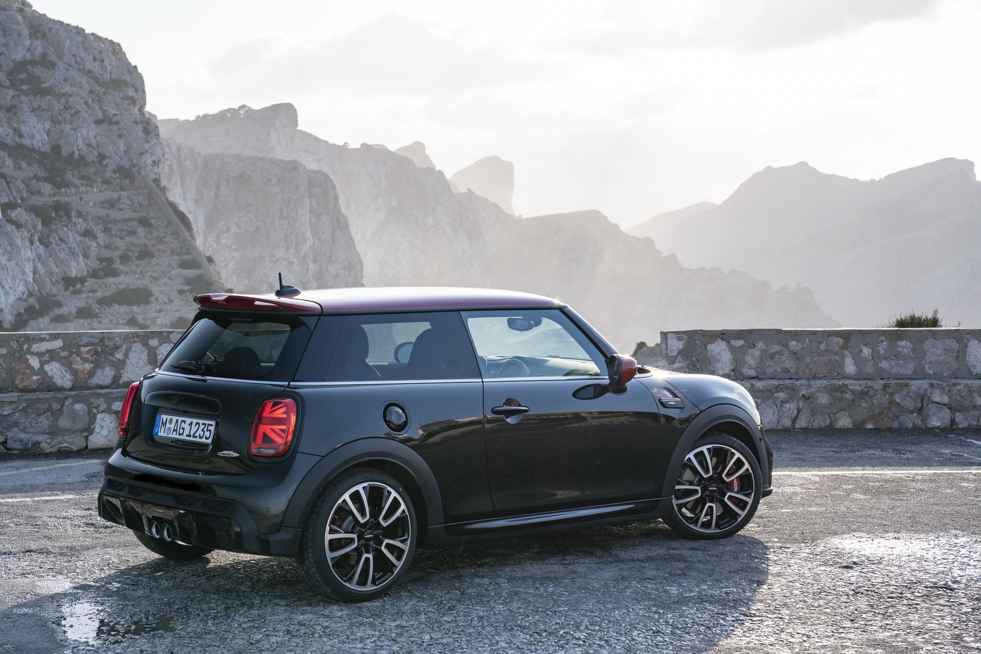 2022 MINI JCW Is Your 228HP, $32,900 Subcompact Hot Hatch