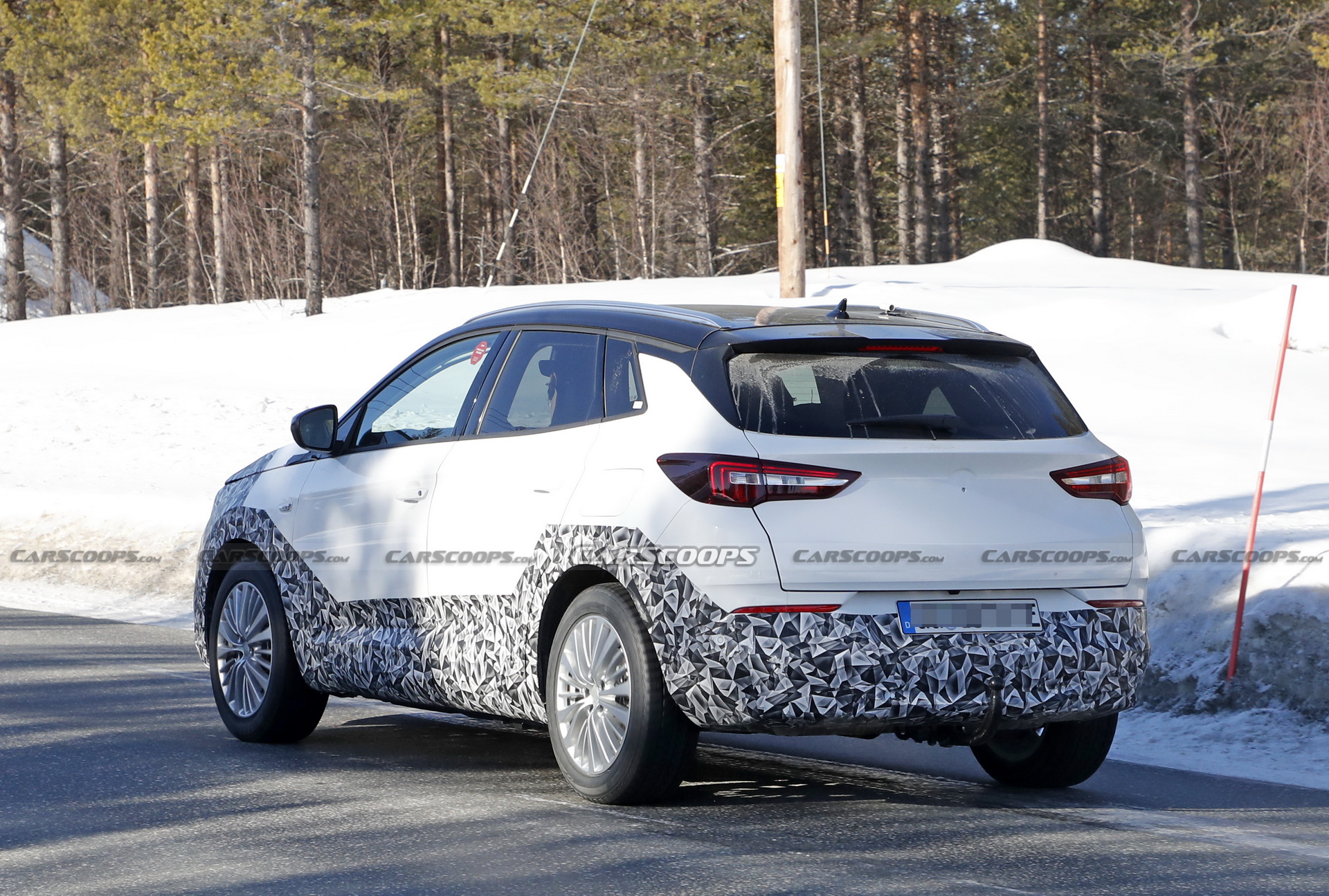 2022 Opel Grandland Spied With New Vizor Face, Coming Later This Year