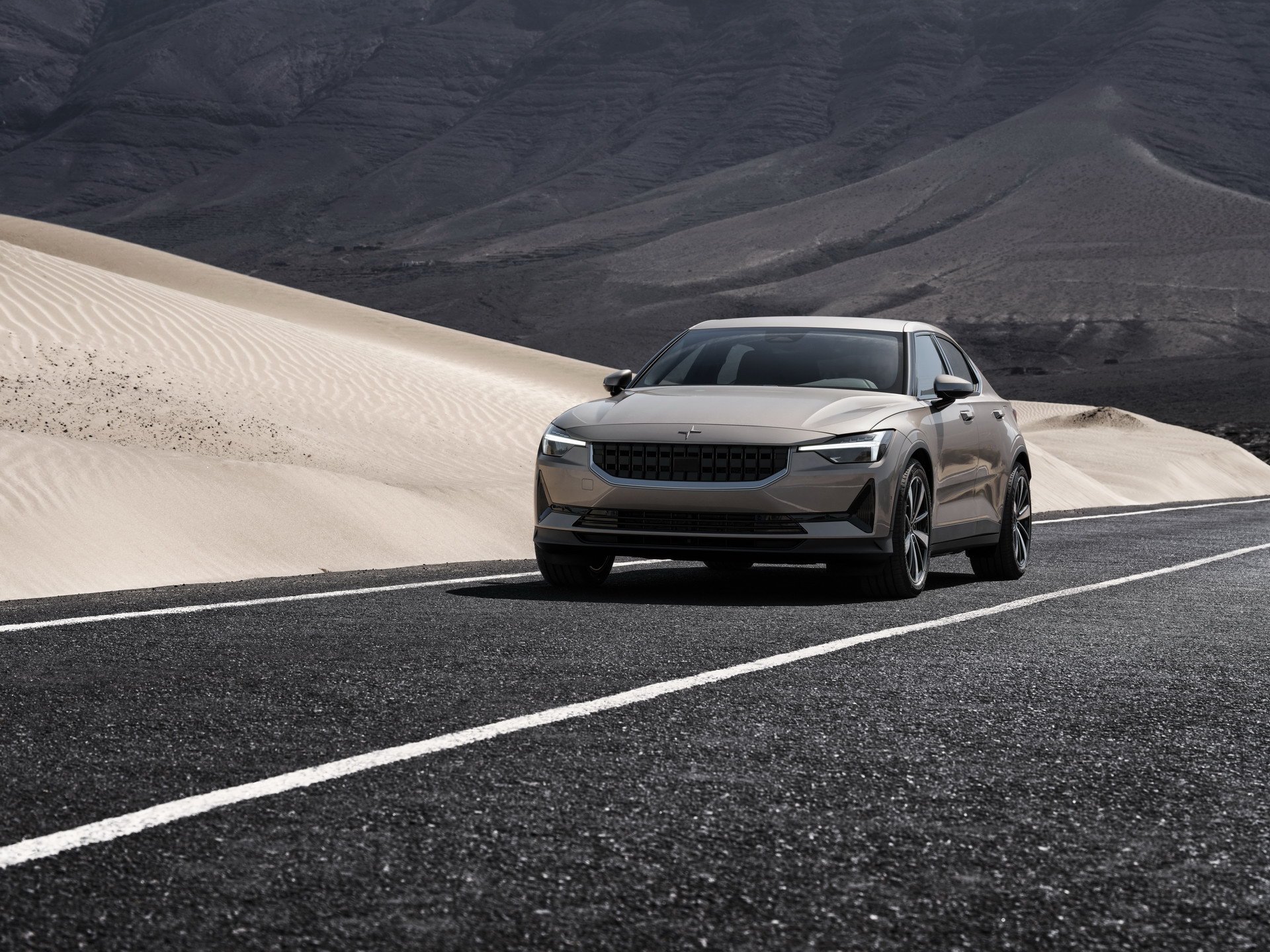 Polestar 2 Single-Motor Variant Announced With 260-Mile Range