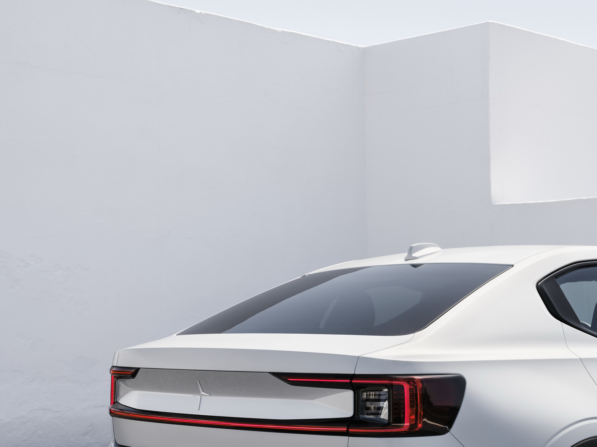 Polestar 2 Single-Motor Variant Announced With 260-Mile Range