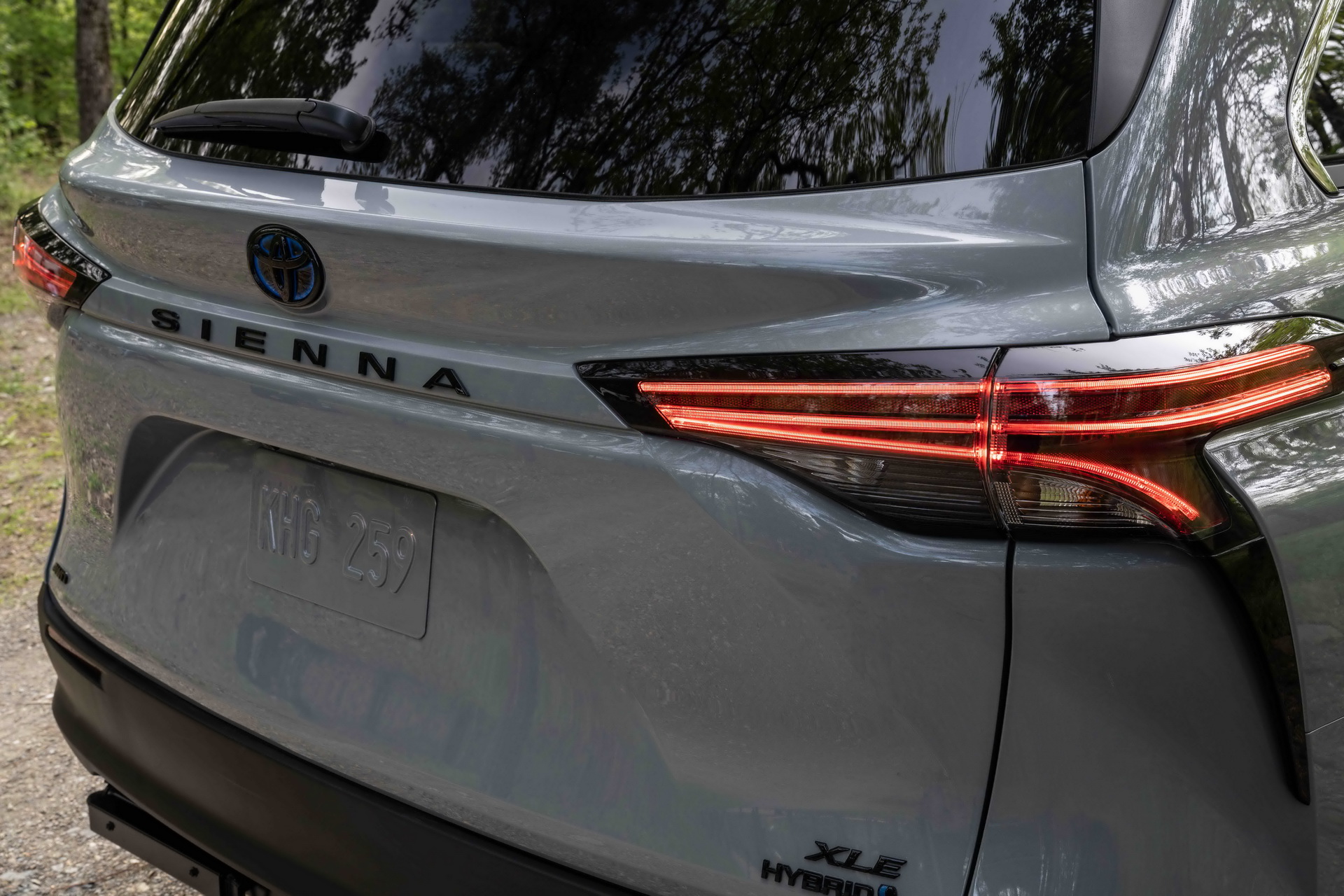 2022 Toyota Sienna Woodland Edition Is A Lifted Minivan Targeting SUV Buyers