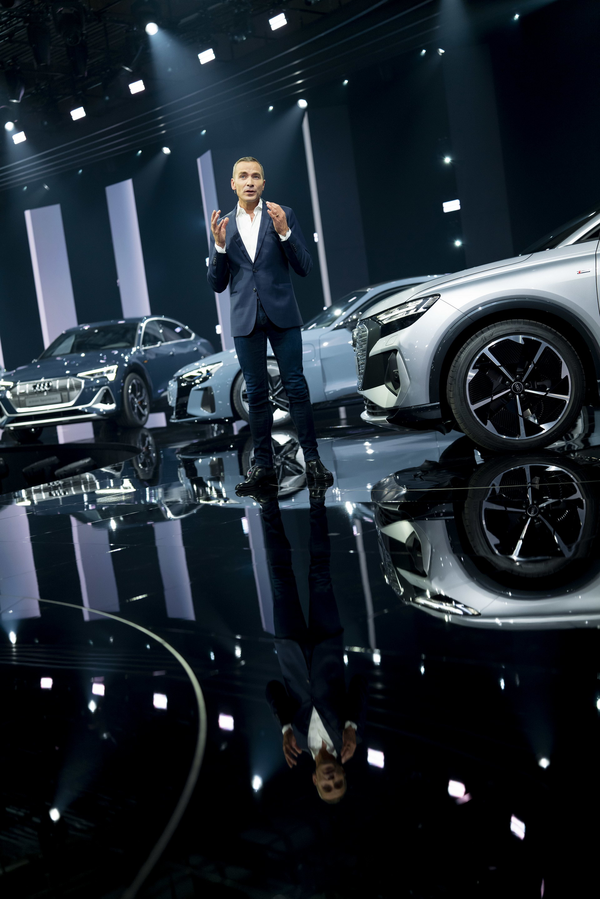 2022 Audi Q4 e-tron Electric SUVs Coming From Under $45k In RWD And AWD Forms